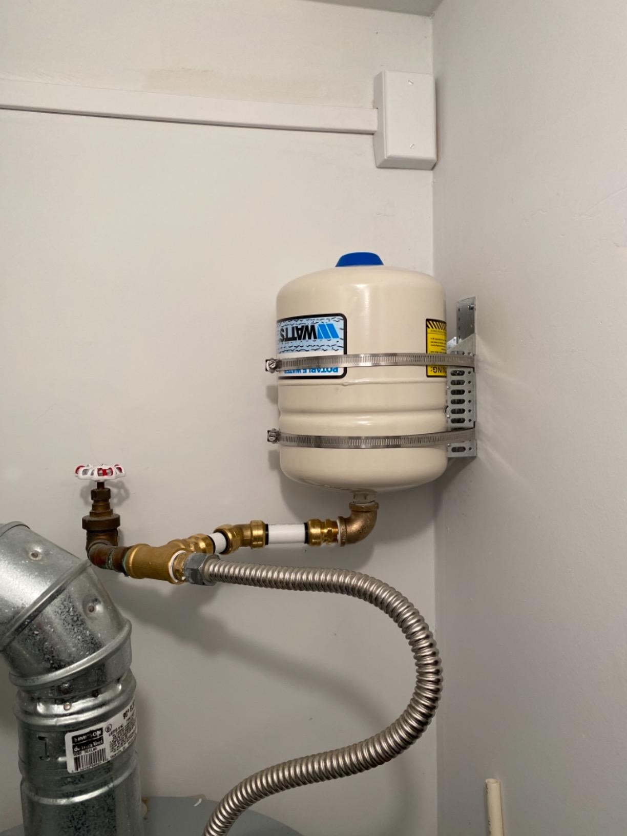 Watts PLT-12 4.5-Gallon Potable Water Expansion Tank 3/4