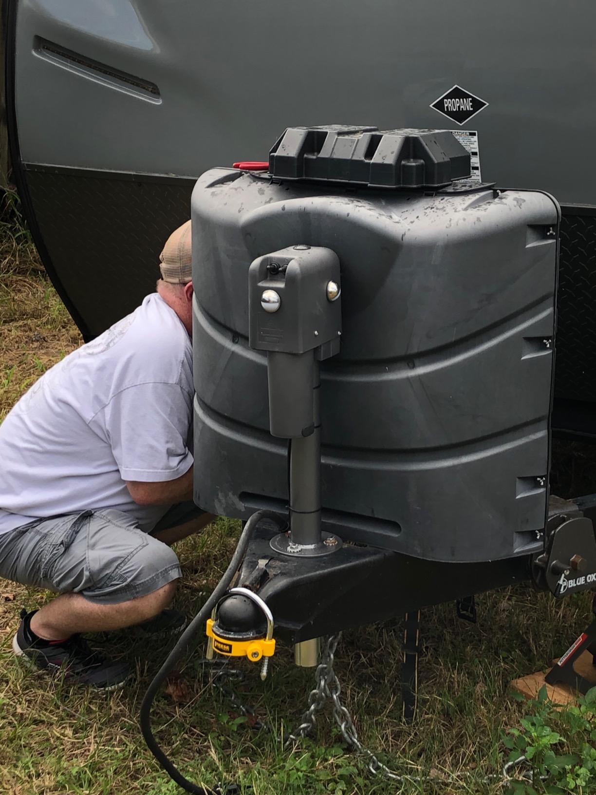 Husky HB4500 4500 lbs. Brute Power Jack, Hammer Gray Finish customer photo 1