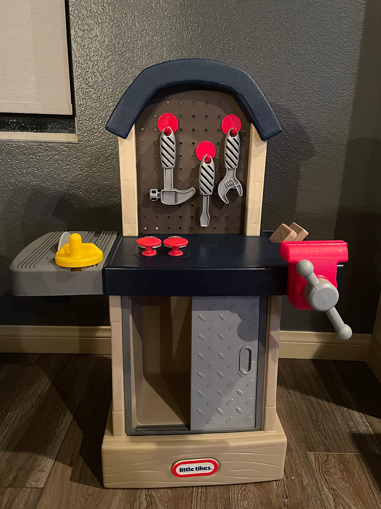 Little Tikes Tough Workshop customer photo 2