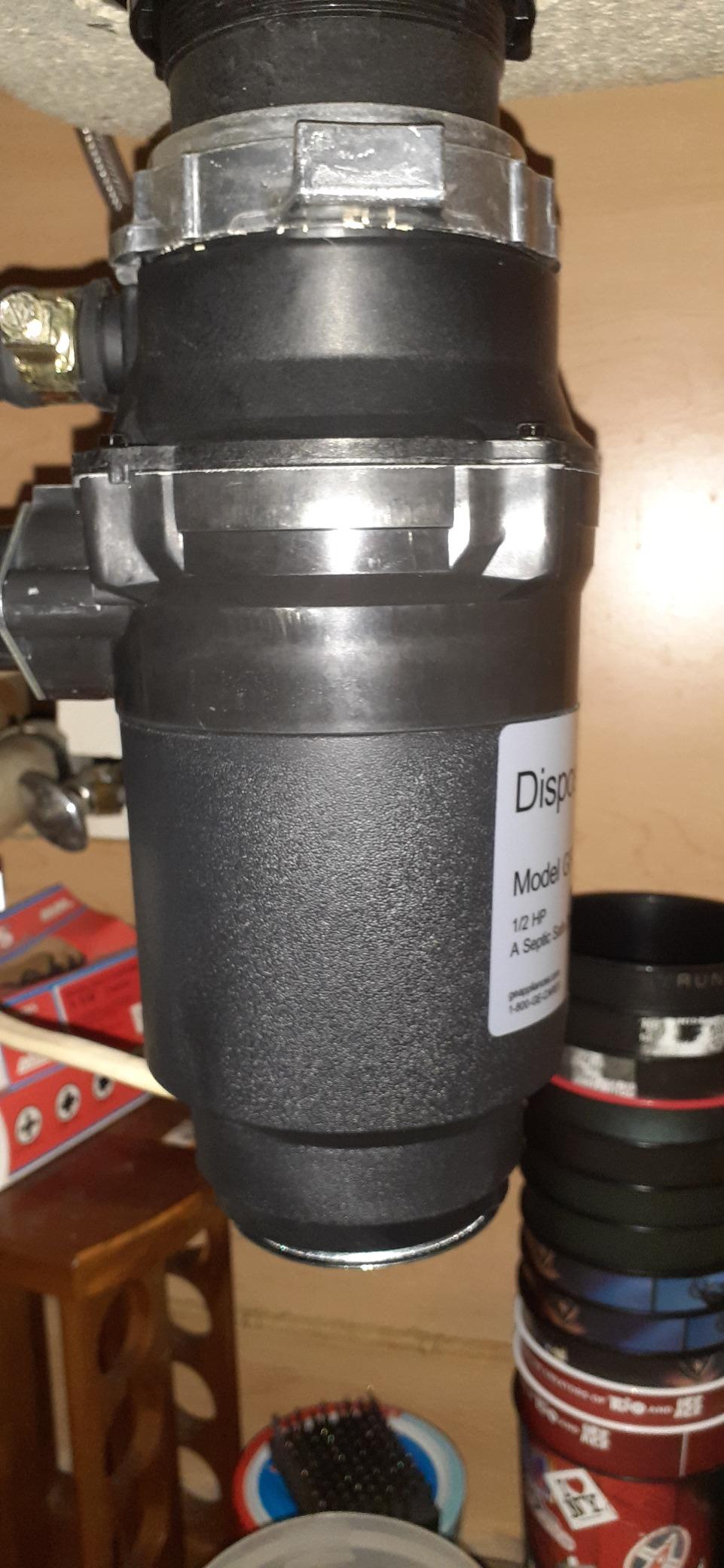 GE Disposall Continuous Feed 1/2 Horsepower Motor Garbage Disposer, Good for Grinding: Cooked Meat, Beans, & Seeds, Easy Install Kit, Non-Corded, Recommended for 2-4 Person Homes, GFC520N customer photo 1