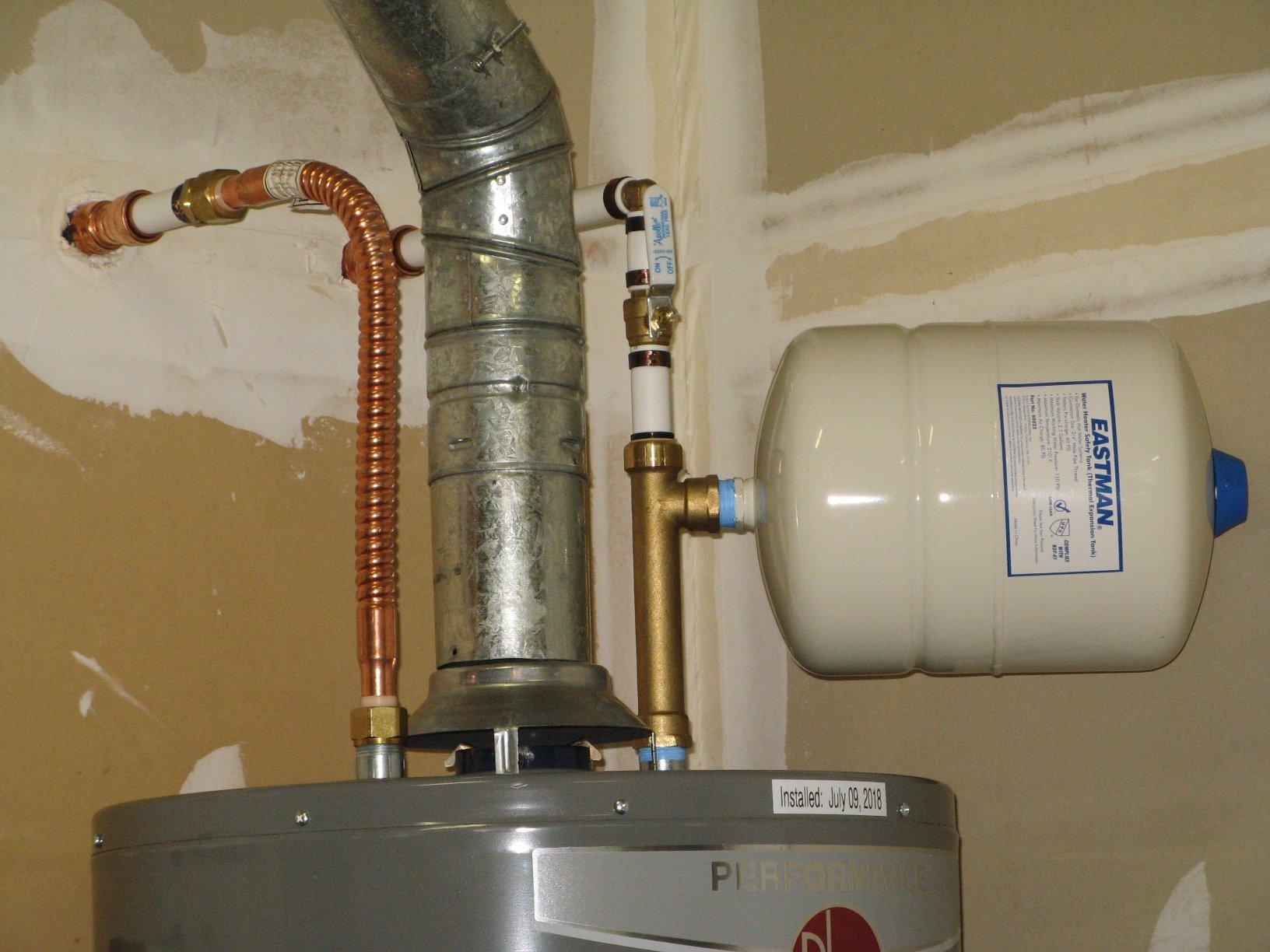 Eastman Thermal Expansion Tank, 2 gal, 3/4 in MIP Connection, 60022 customer photo 2
