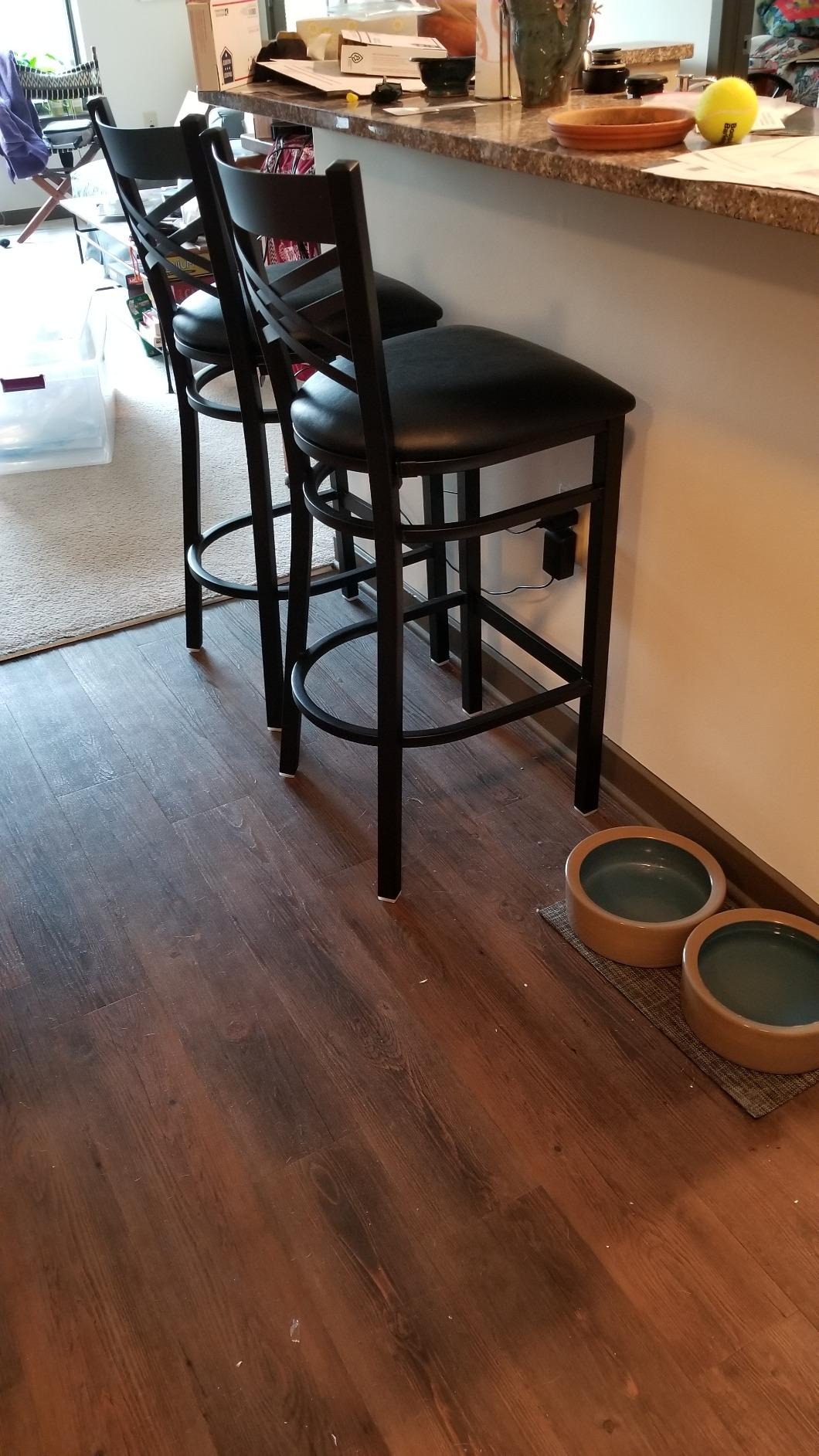 Flash Furniture Hercules Metal Restaurant Barstool, Black | X Back Style, Vinyl Upholstery, Durable Construction, Commercial Use customer photo 2