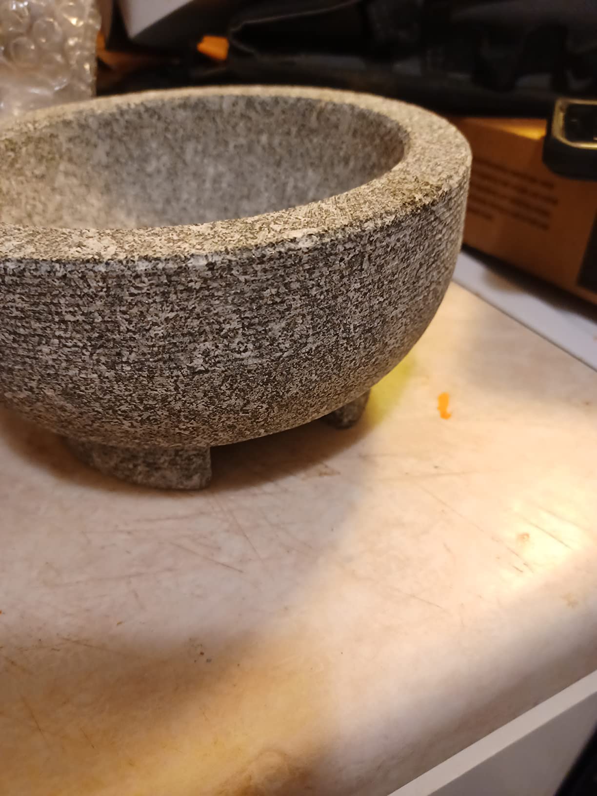 IMUSA USA Super Heavy Traditional Granite Molcajete Spice Grinder, 8-Inch, Gray customer photo 1