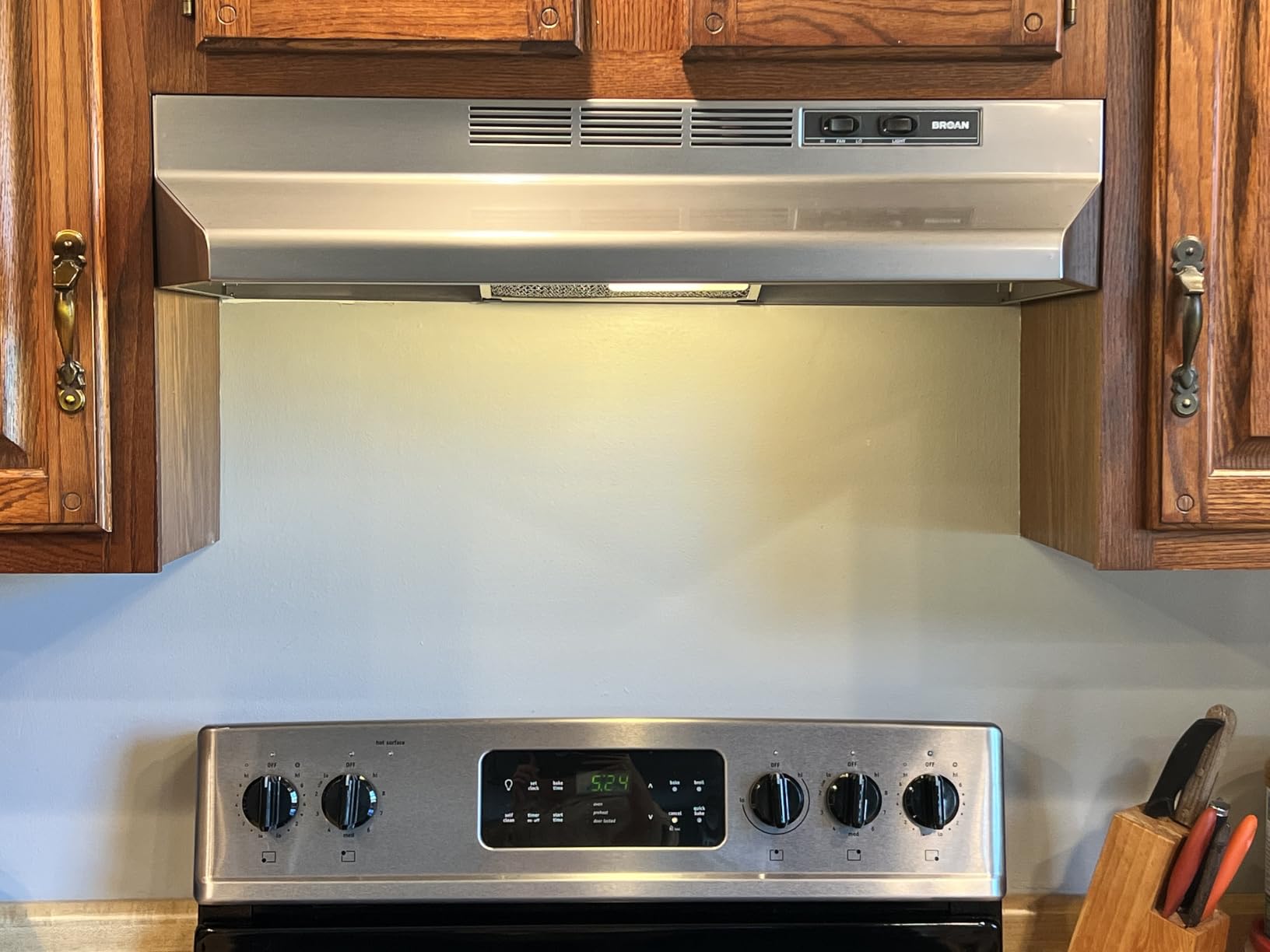 Broan-NuTone 4130SF Fingerprint Resistant Ductless Under-Cabinet Range Hood, 30-Inch, Stainless Finish with Print Guard customer photo 1