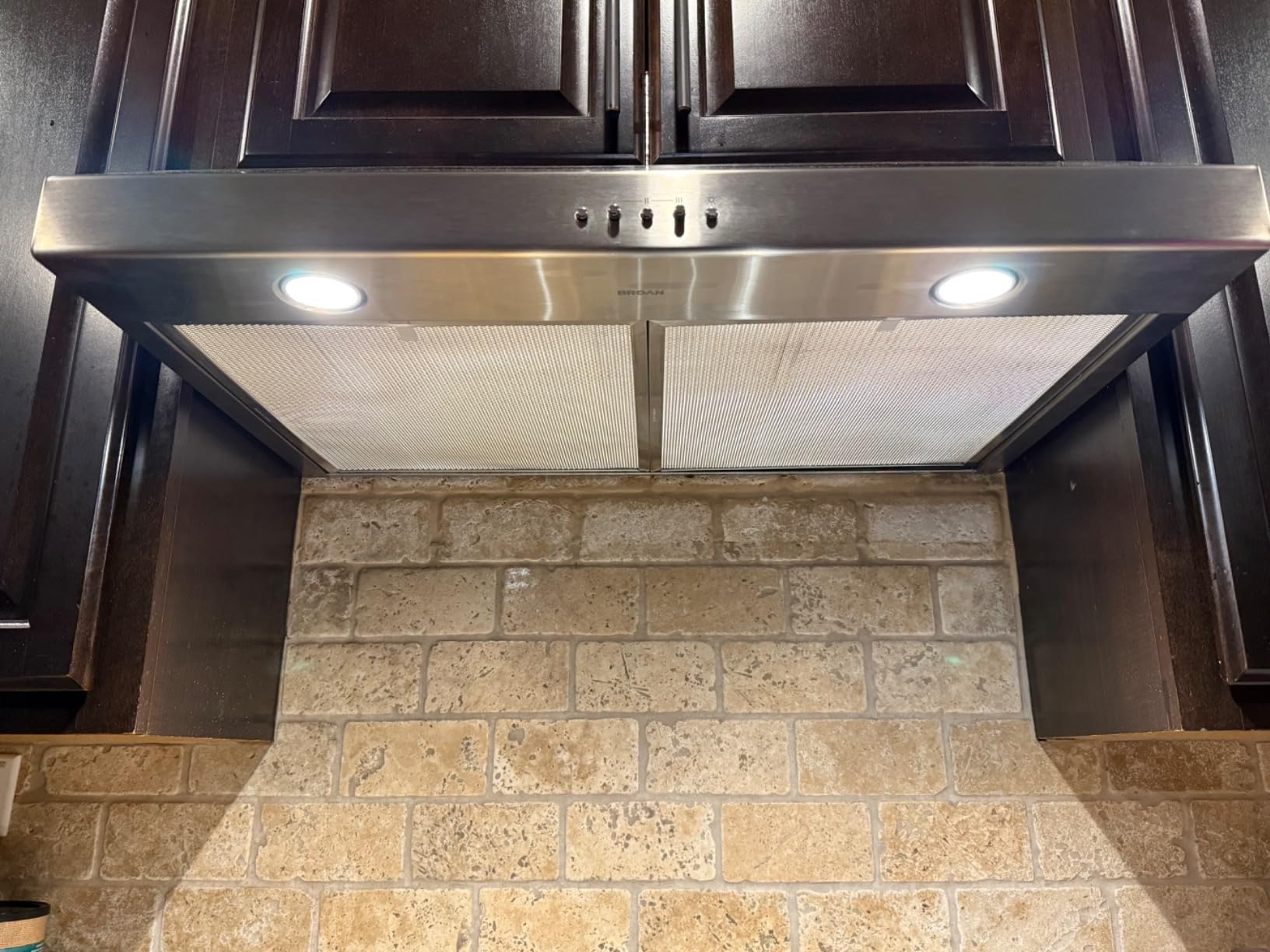 Broan-NuTone BCSQ130SS Three-Speed Glacier Under-Cabinet Range Hood with LED Lights ADA Capable, 1.5 Sones, 375 Max Blower CFM, 30-Inch, Stainless Steel customer photo 2