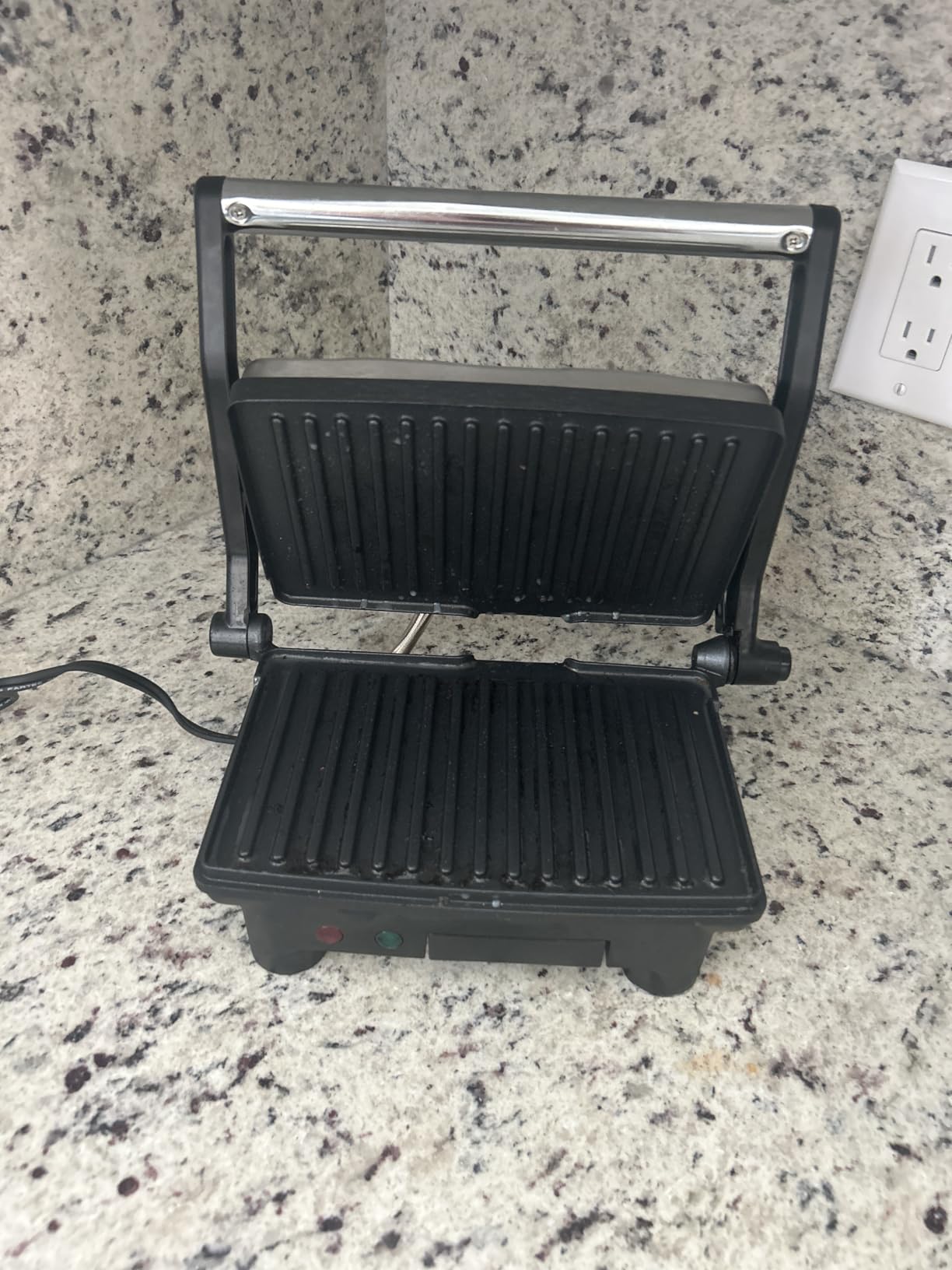 EPN-2976 2-in-1 Panini Press & Indoor Grill, Stainless Steel | Opens 180-degree flat - floating hinge fits all foods - contact grill with removable grease tray - nonstick surface customer photo 1