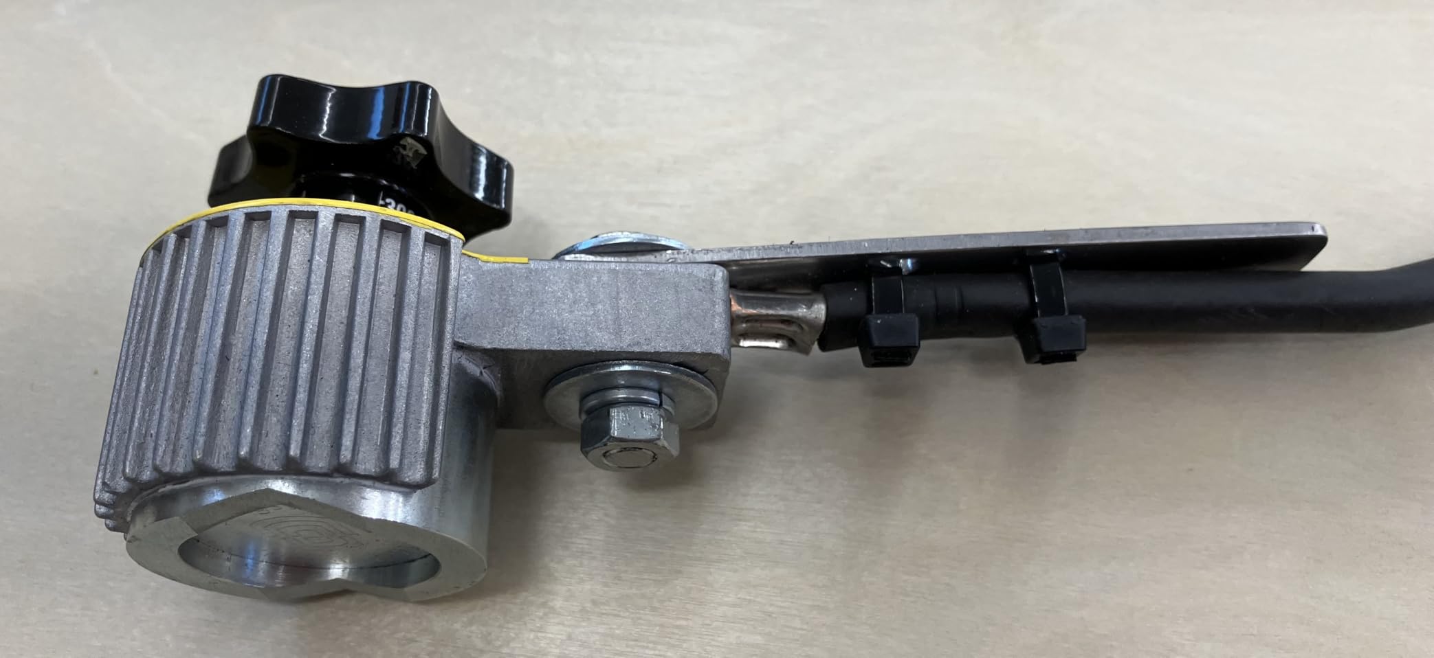 Magswitch 300 Amp Switchable Magnetic Welding Ground Clamp - Instant On/Off Hold for Flat & Round Surfaces - 200 lb Breakaway customer photo 2