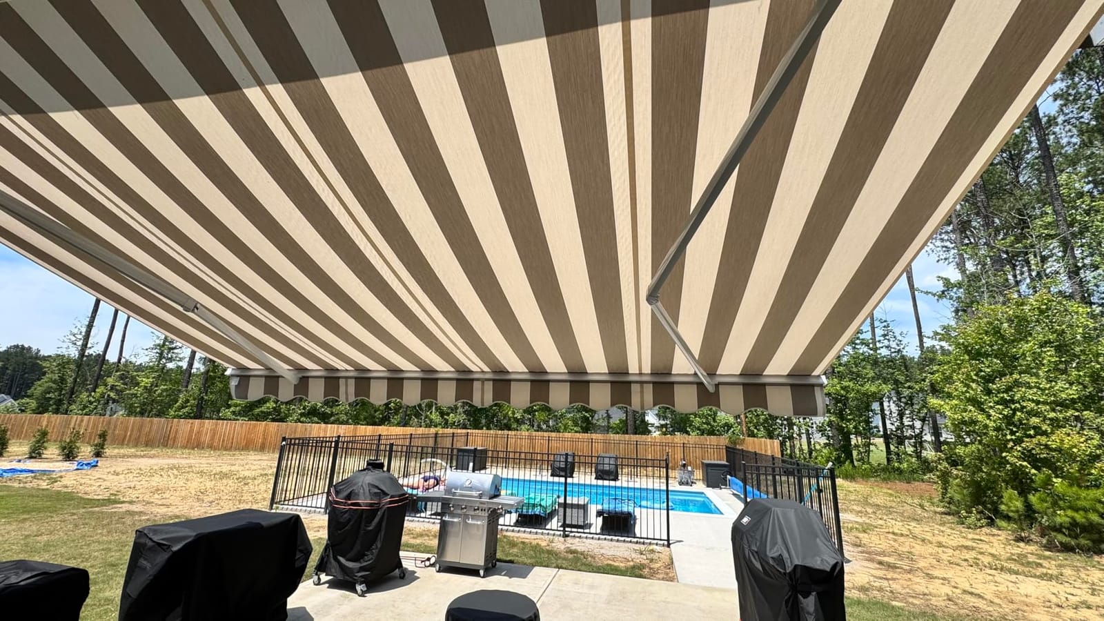 Luxury Series, 12'x10' Electric Retractable Awning, Premium Quality Fully Assembled UV+ Sun Shade Canopy, Brick Red Stripes, EA1210-A430H2 customer photo 1