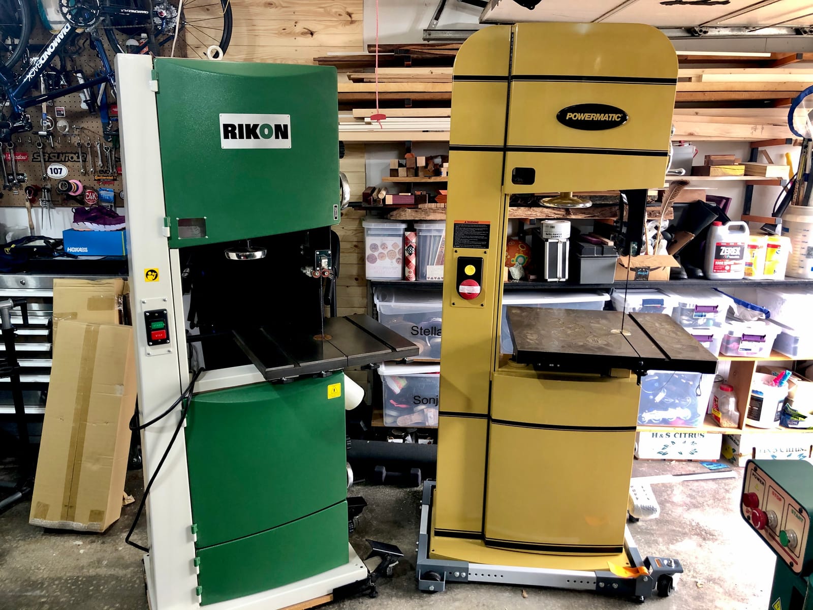 Powermatic 18-Inch Woodworking Bandsaw, 5 HP, 1Ph 230V (PM1800B) customer photo 1