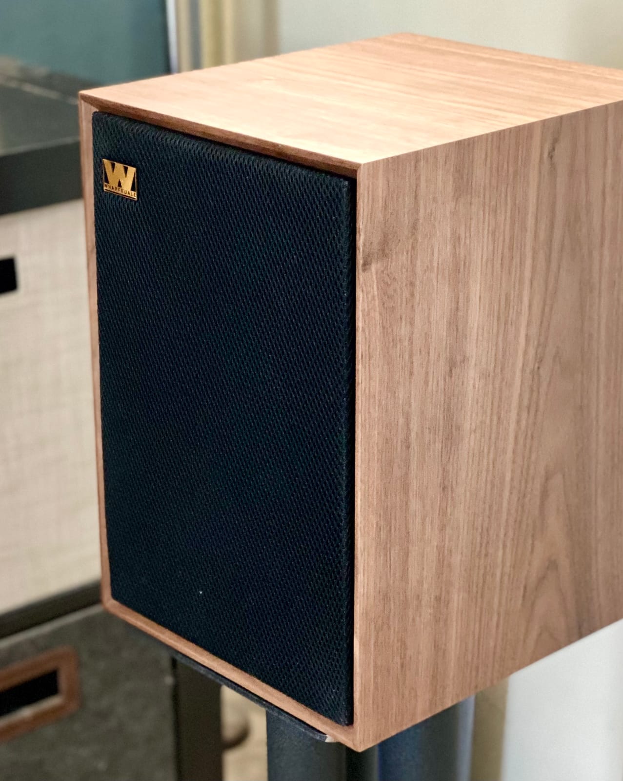 Wharfedale Denton 85th Anniversary (Red Mahogany) customer photo 2