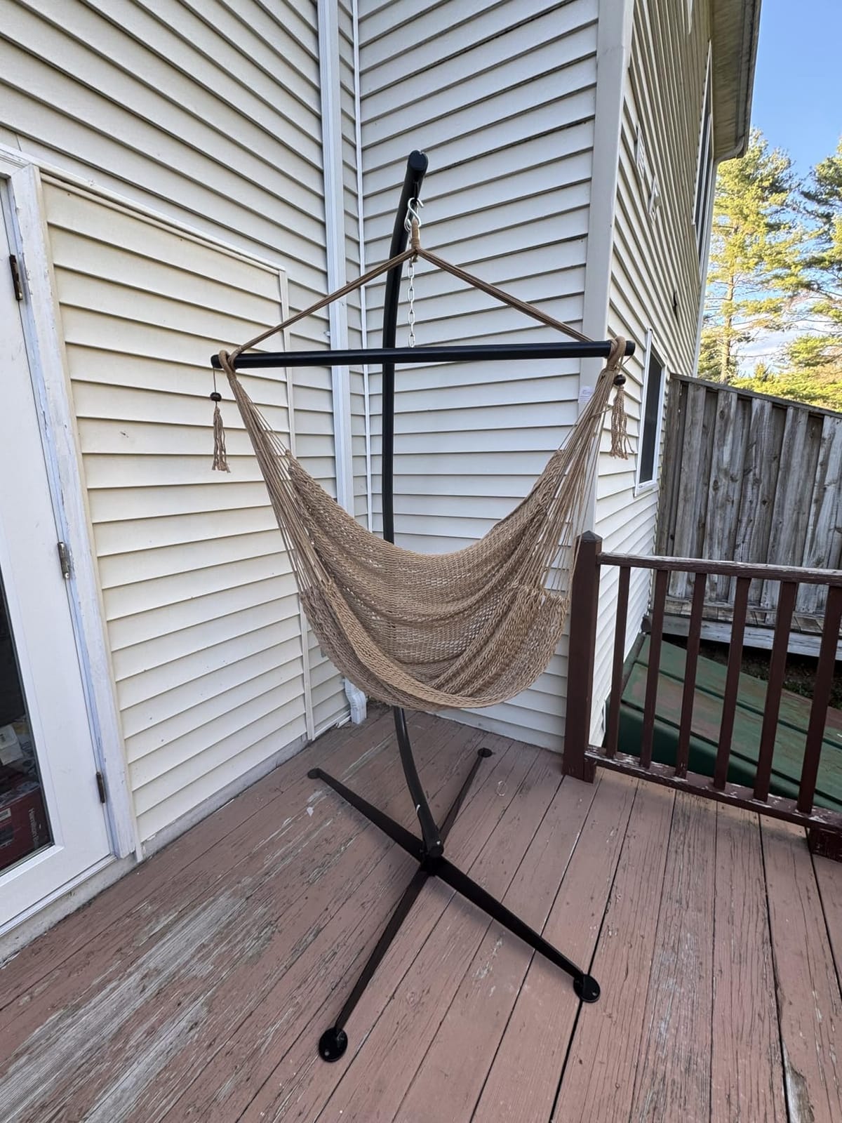 Sunnydaze Hanging Hammock Chair Swing for Patio, Caribbean, Sky Blue | 300 lb Capacity, Wooden Spreader Bar, Woven Polyester, Hang From a Tree, Hammock Chair Stand, or Ceiling, Hammock Swing Chair customer photo 1