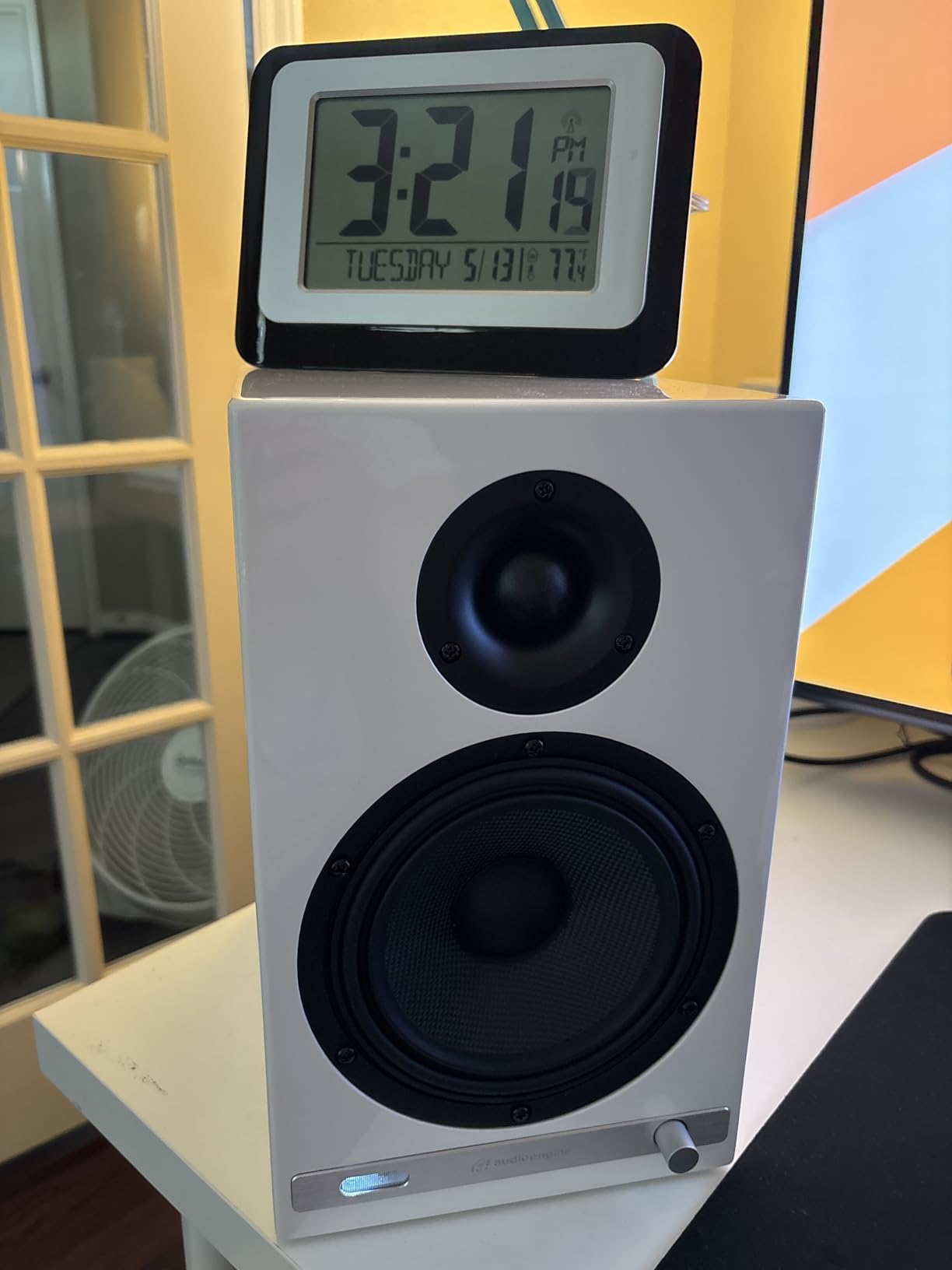 AudioEngine HD6 Powered Bookshelf Speakers - Bluetooth Speakers for Turntables, Vinyl Records, Home Stereo and Music Streaming - Walnut customer photo 2
