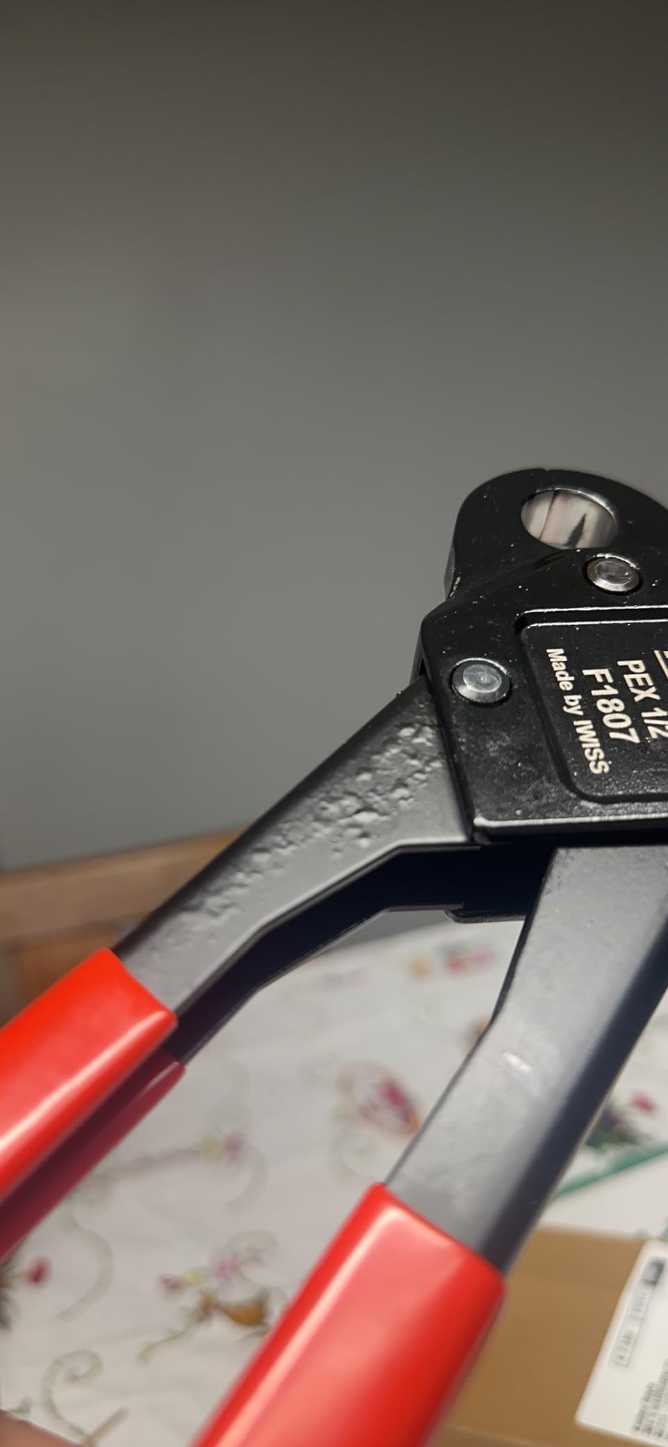 iCrimp Angle PEX Crimping Tool for 1/2-inch & 3/4-inch PEX Copper Crimp Rings and Barbed PEX Fitting, c/w PEX Tubing Cutter & Go/No-Go Gauge, Meets ASTM F1807 Standard PEX PlumbingTool customer photo 1
