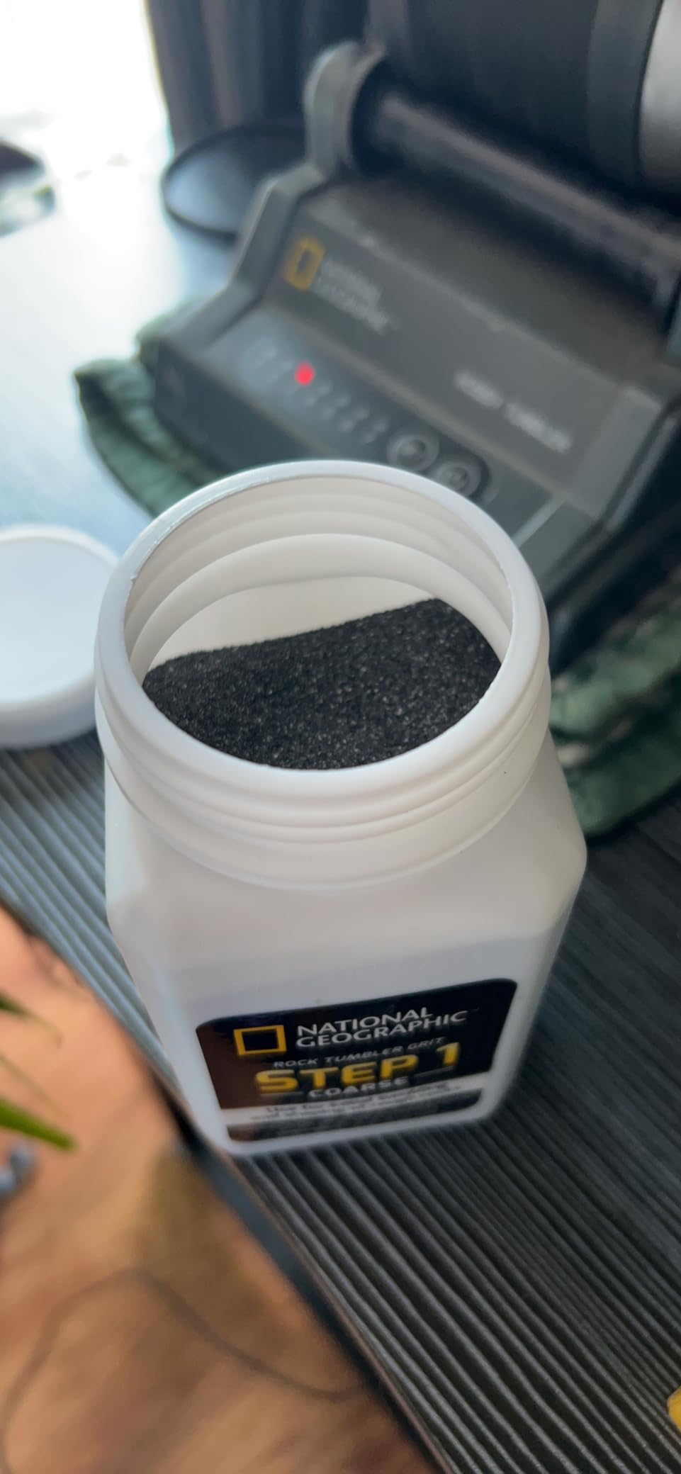 NATIONAL GEOGRAPHIC Rock Tumbler Grit and Polish Refill Kit - Over 3 Lbs. of 4-Stage Tumbling Media, Polish Up to 20 lbs. of Rocks customer photo 2