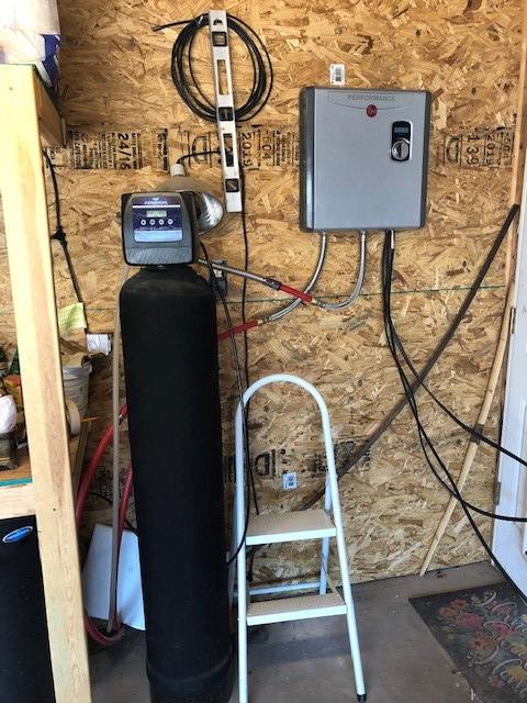 Rheem RTEX-27 240V 3 Heating Chambers Residential Tankless Water Heater customer photo 1