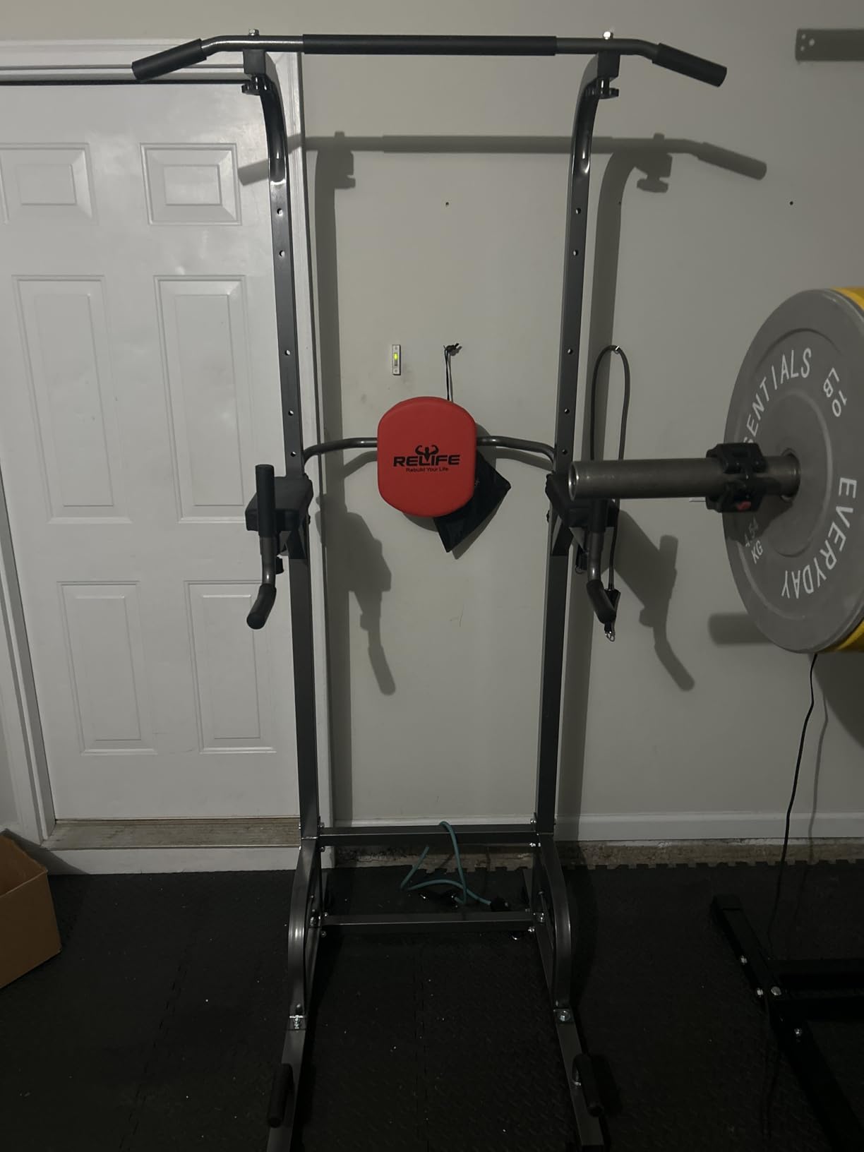 RELIFE REBUILD YOUR LIFE Pull Up Bar Free Standing Power Tower for Home Gym | Dip Station Pull Up Station, Multi-Function Home Fitness Equipment for Pull-Ups, Dips, Push-Ups, Full Body Strength Training customer photo 1
