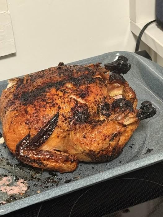 Charbroil The Big Easy Oil-Less Turkey Fryer | Outdoor Air Fryer | Propane Cooker, Black - 17102065 customer photo 2