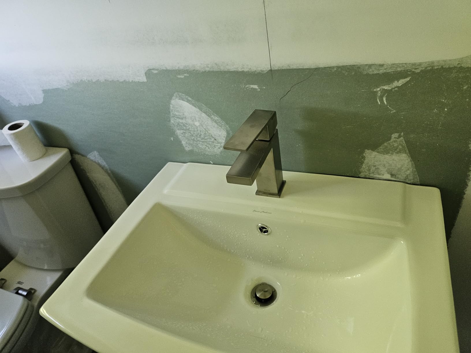 Sublime Rectangular Two-Piece Ceramic Pedestal Bathroom Sink in Glossy White with Overflow, Single Faucet Hole, Standard 1.75 in Drain customer photo 1