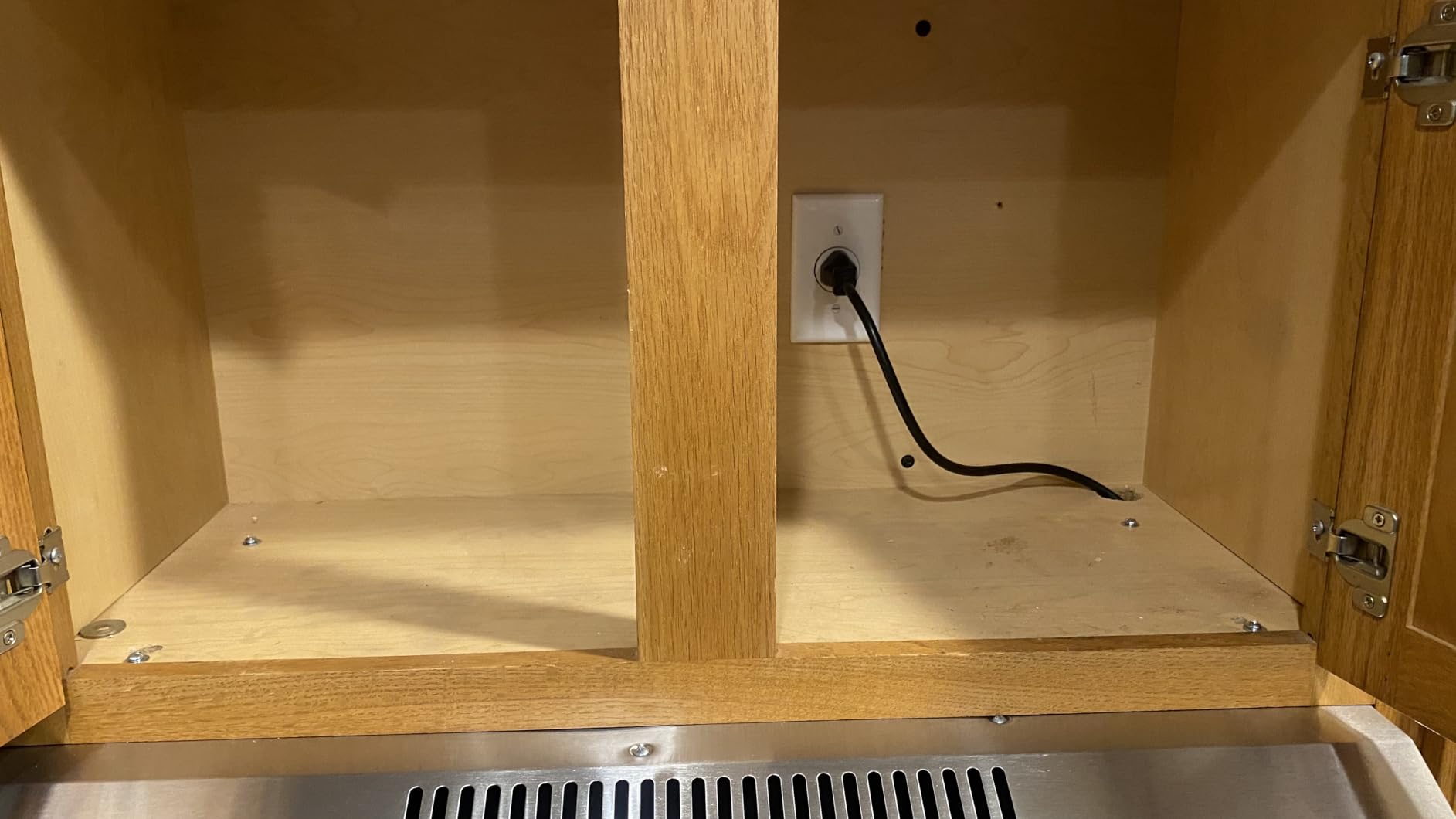 COSMO COS-5MU30 30 in. Delta Collection Ducted Under Cabinet Range Hood, Button Controls, Reusable Filters, LED Lights, Stainless Steel customer photo 1