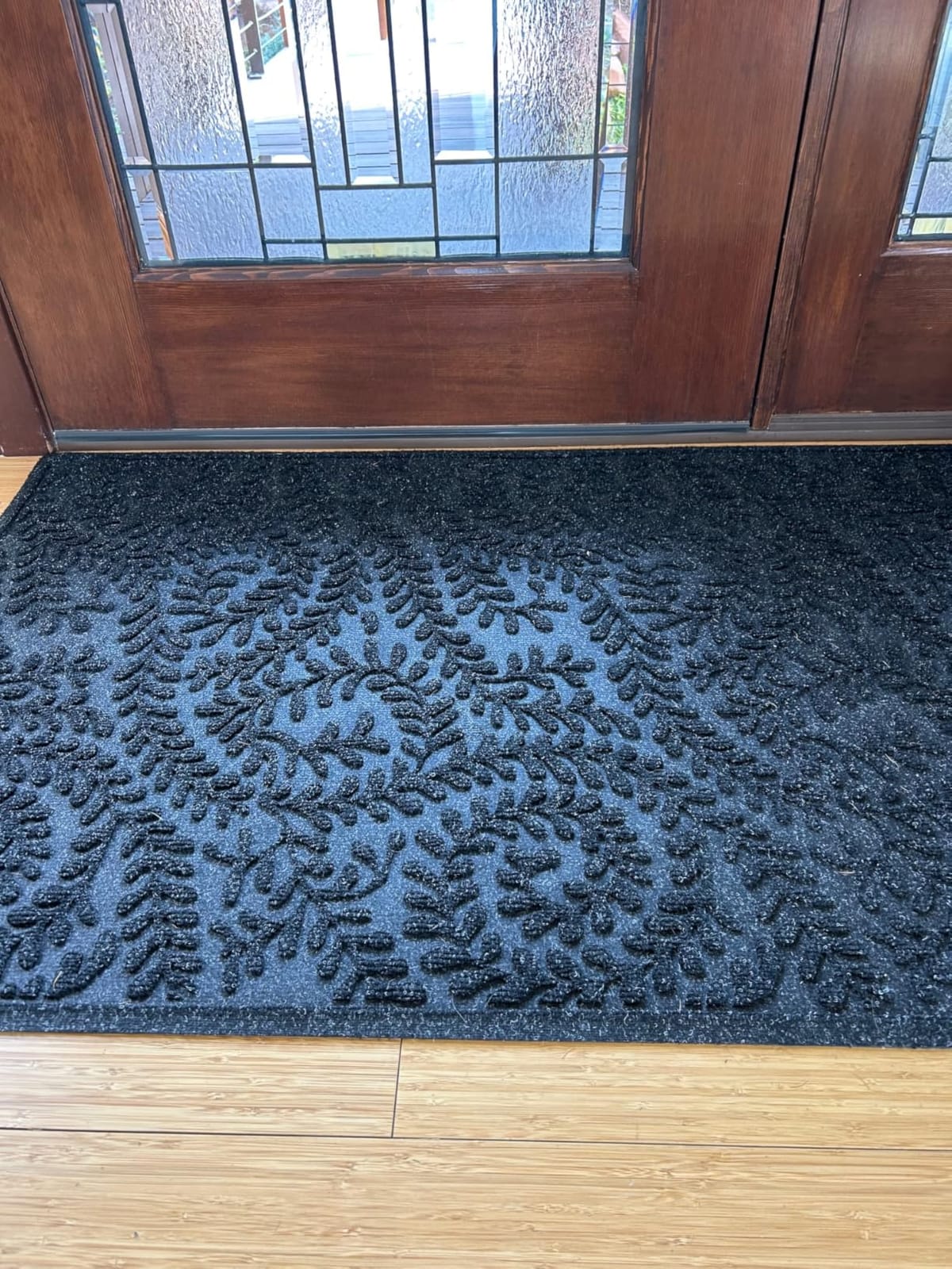WaterHog Boxwood Front Door Mat Indoor Outdoor Entrance, All-Weather Mats | Heavy Duty Outdoor Doormats, Non-Slip Rubber Backing, Dirt & Moisture Trapper, Low Profile, Made in USA, 23x36, Charcoal customer photo 2