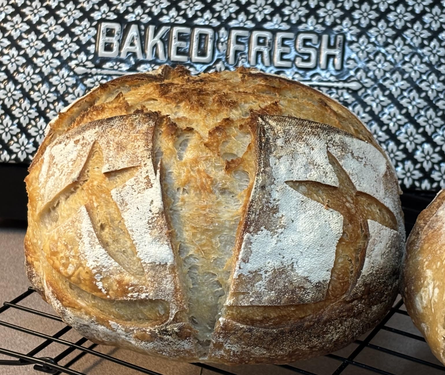 Vollum Banneton Bread Proofing Basket with Liner, Round 8.5