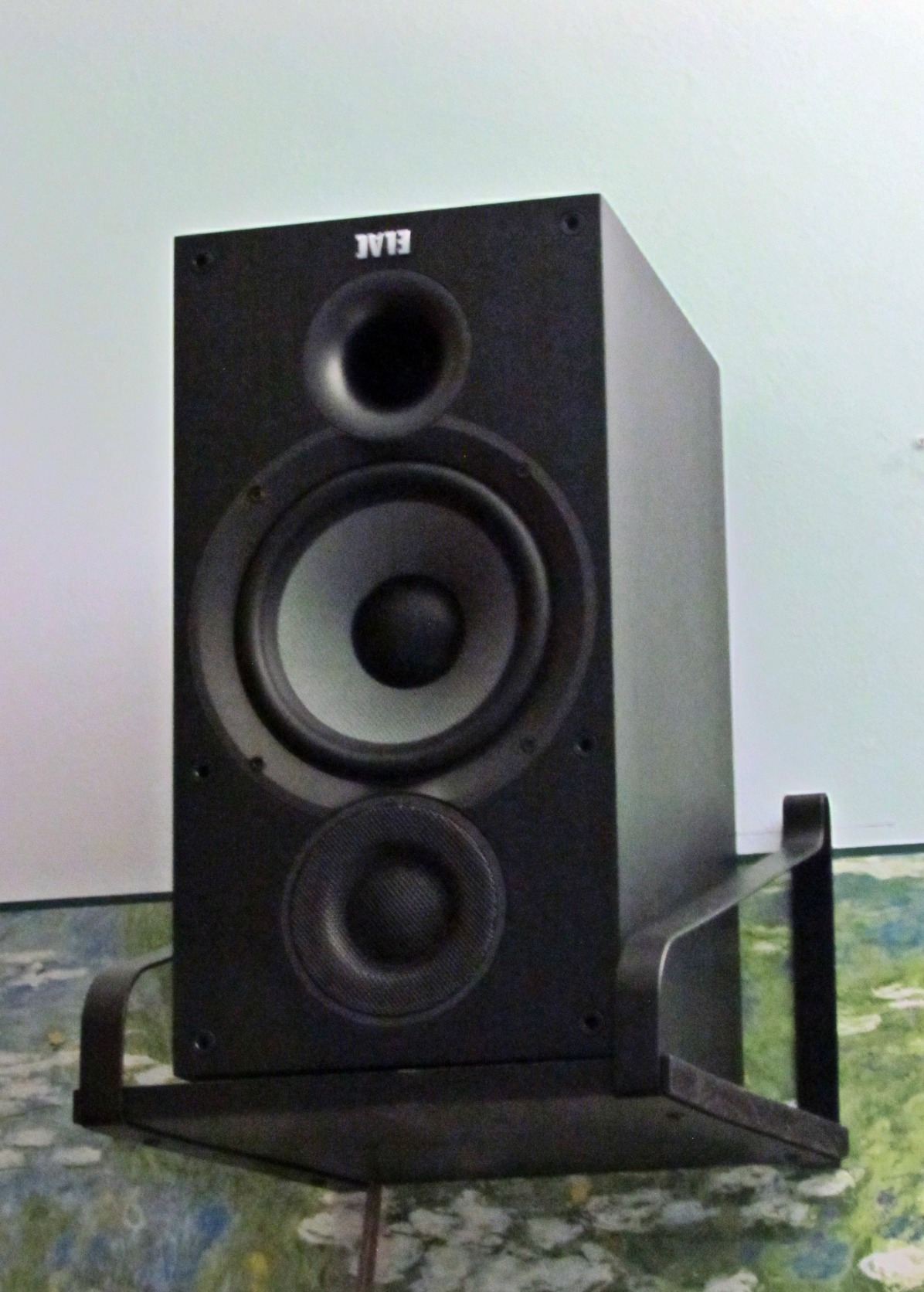 ELAC Debut 2.0 B6.2 Bookshelf Speakers, Black (Pair) - 1