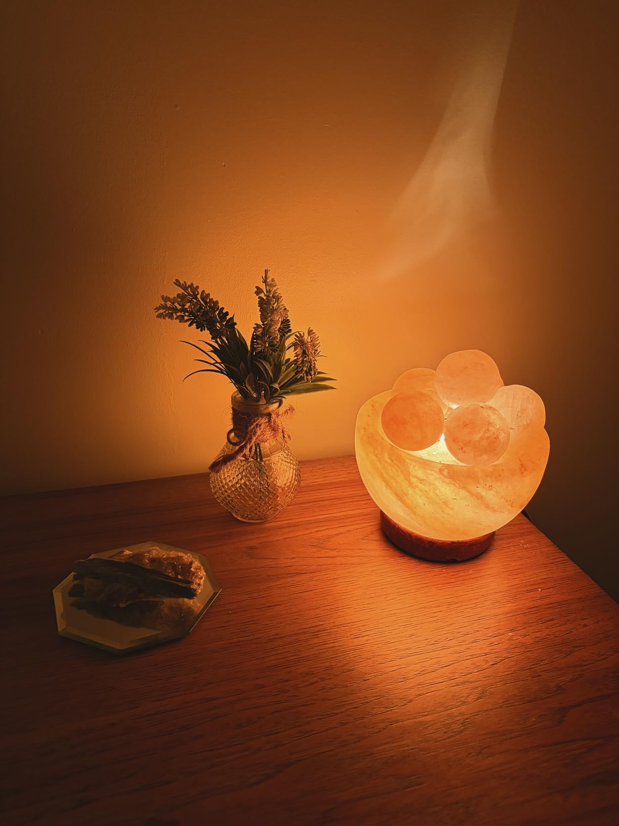 UMAID Himalayan Salt Lamp Bowl with 6 Himalayan Salt Massage Stones, Dimmable Pink Rock Salt Lamp for Bedroom, Office Desk & Meditation Room, Spa Decor, Relaxation Home Decor Gifts for Men & Women customer photo 1