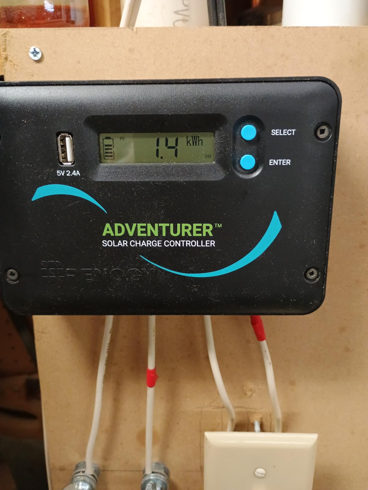 Renogy 30A 12V/24V PWM Solar Charge Controller with LCD Display Flush Mount Design Negative Ground, Compatible with Sealed, Gel, Flooded and Lithium Batteries, Adventurer 30A,black customer photo 1