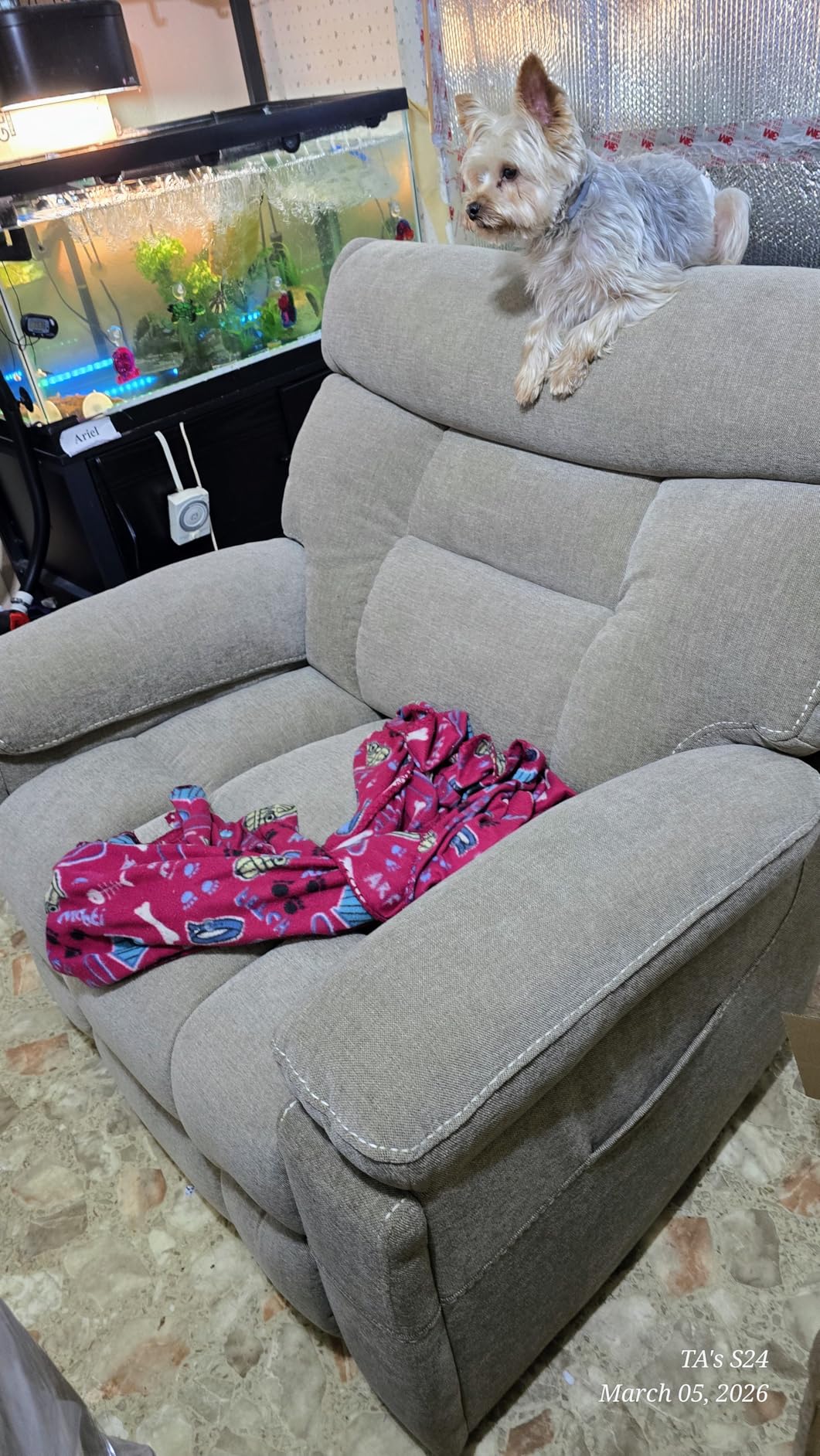 Power Lift Recliner Chair for Elderly, Heavy Duty and Safety Motion Reclining Mechanism-Antiskid Fabric Sofa Living Room Chair with Overstuffed Design, Light Tan customer photo 2