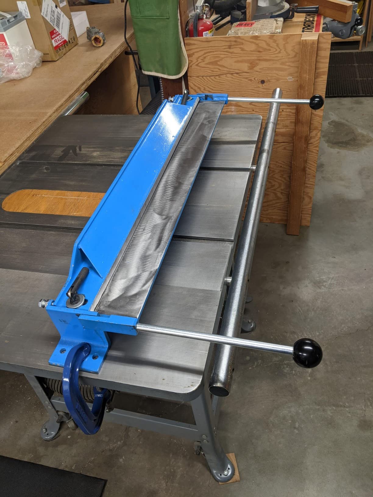 KF5002 Steel Bending Brake Sheet Metal Bender Metal Folder 28 Inch (730mm) 18 Ga (1.2mm) Capacity customer photo 2