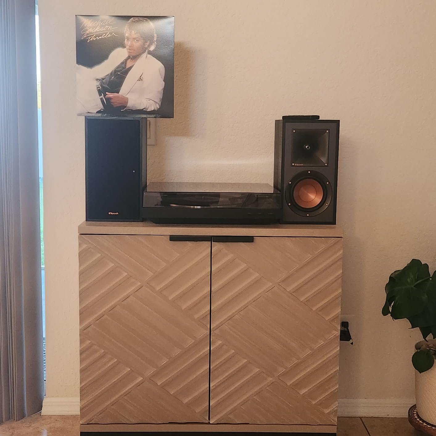 Klipsch R-51PM Powered Bluetooth Speaker, Black customer photo 2
