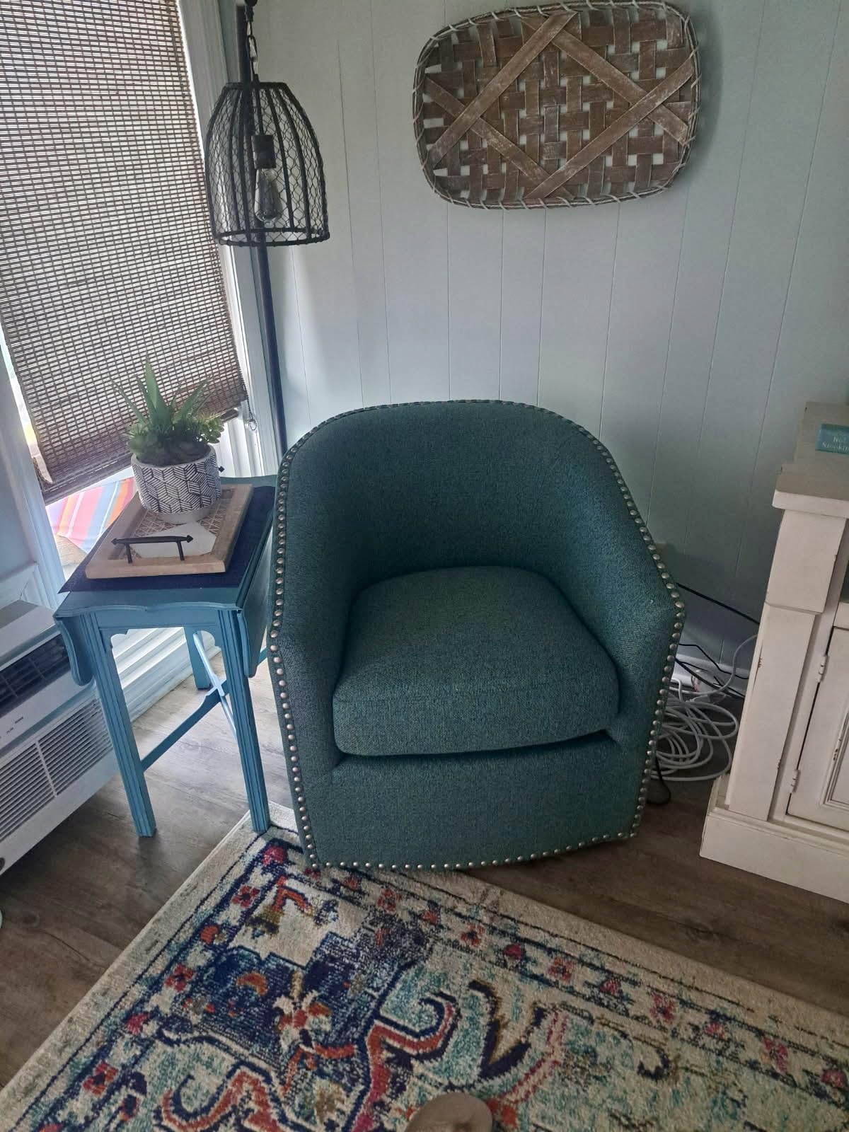 Madison Park Swivel Barrel Accent Chair, Upholstered Curved Back with 7-Inch Thick Woven Cushion, 360° Swivel, Nailhead Trim, Comfy Chair for Living Room, Bedroom, Office, 28