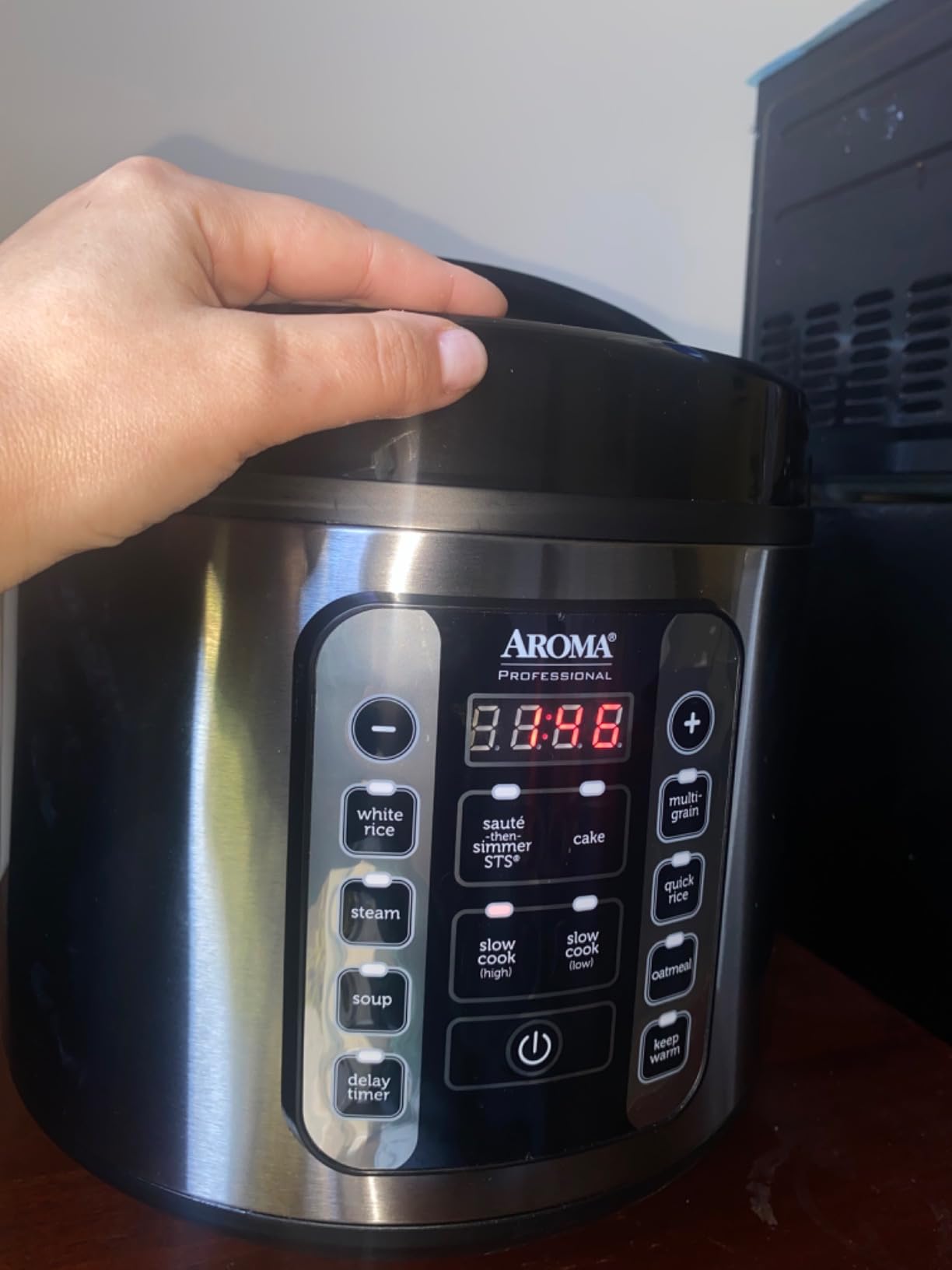 Aroma Housewares Professional 20-Cup (Cooked) / 5Qt. Digital Rice Cooker, Steamer, and Slow Cooker Pot with 10 Smart Cooking Modes customer photo 2