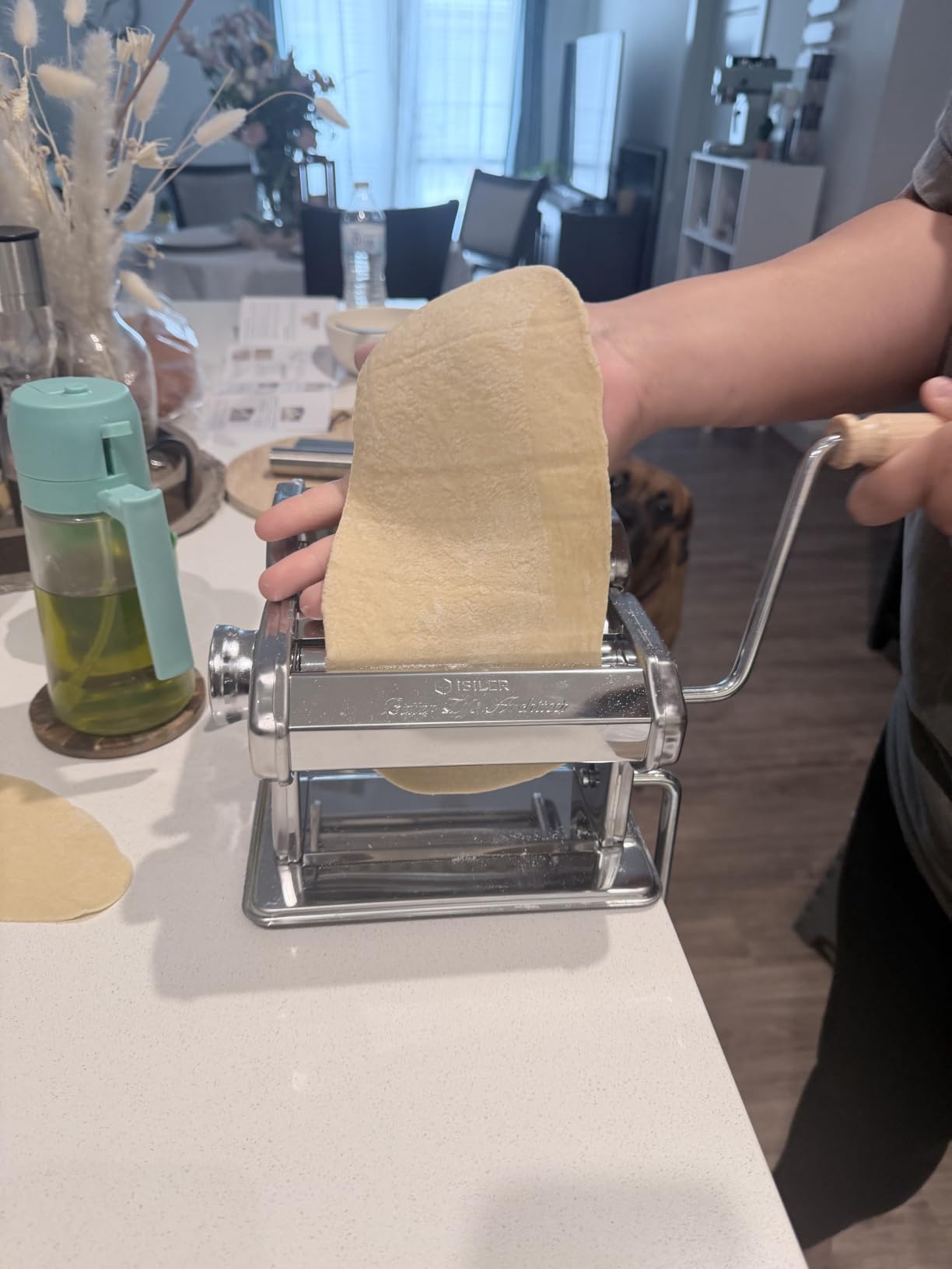 3-in-1 Pasta Maker, 9 Thickness Settings, Dough Rollers & 2 Size Cutters, Stainless Steel Construction, Easy to Clean, Rust-Resistant customer photo 1