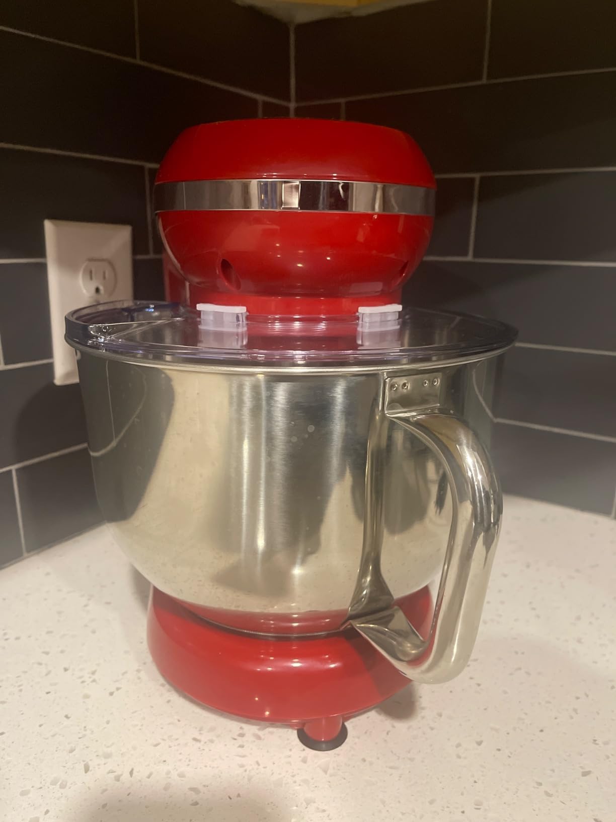 Hamilton Beach Stand Mixer, 6-Quart Tilt-Head Kitchen Mixer with Bowl, Red, 10 Speeds, Splash Guard, Dough Hook, Beater, Whisk, Egg Separator, for Cake & Bread customer photo 2