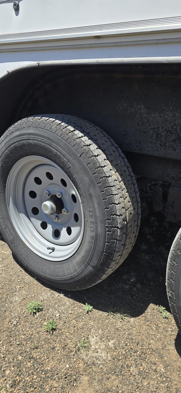 Free Country HD Trailer Tires ST205/75R15 10PR LRE 111N w/Scuff Guard, Set4 - Heavy Duty 2400lbs Capacity Steel Belted Radial Load Range E customer photo 1