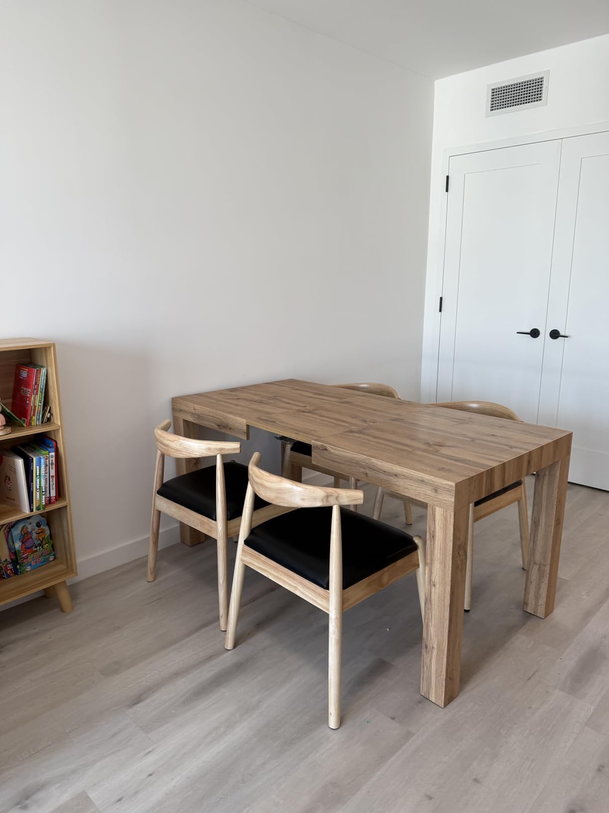 Mobili Fiver First Extendable Dining Table 47.2 to 78.7 Inches Seats 6 to 8 Rustic Oak customer photo 2
