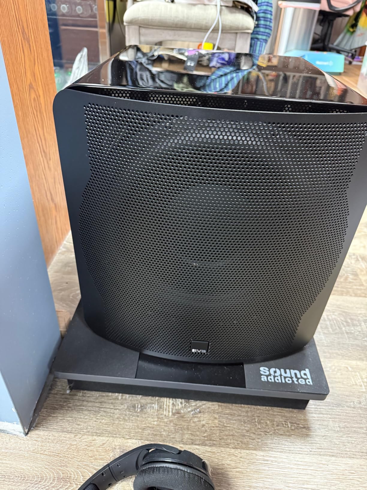 SVS SB-3000 Subwoofer - 13-inch Driver, 800W RMS, 2,500W Peak Power, DSP Control App - Piano Gloss Black customer photo 2