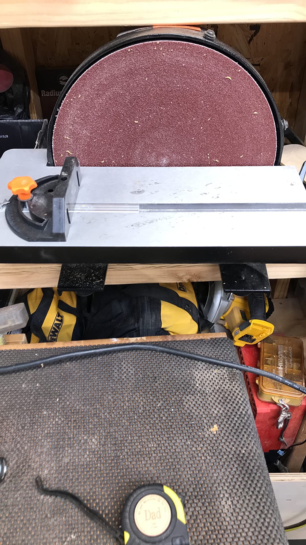 WEN 65812 12-Inch Benchtop Disc Sander with Miter Gauge and Dust Collection System customer photo 1
