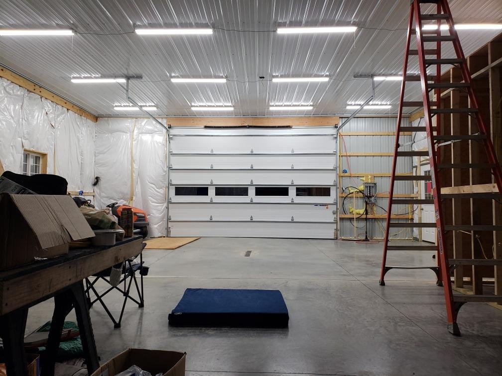 Sunco LED Garage Ceiling Lights Wraparound Fixture 4FT, Linkable Shop Light, 3500 LM, 40W=300W, 5000K Daylight, Hardwired, Surface Mount, Utility Workshop Light ETL 2 Pack customer photo 1