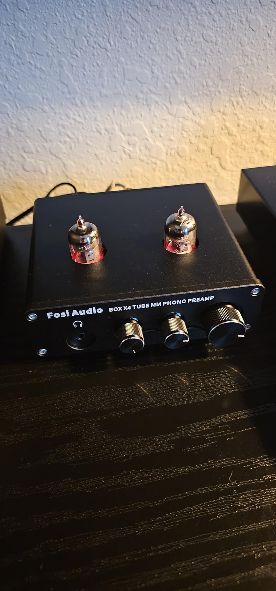 Box X4 Phono Preamp with Vacuum Tubes for MM Turntable Phonograph Record Player with Volume Bass Treble Control customer photo 1