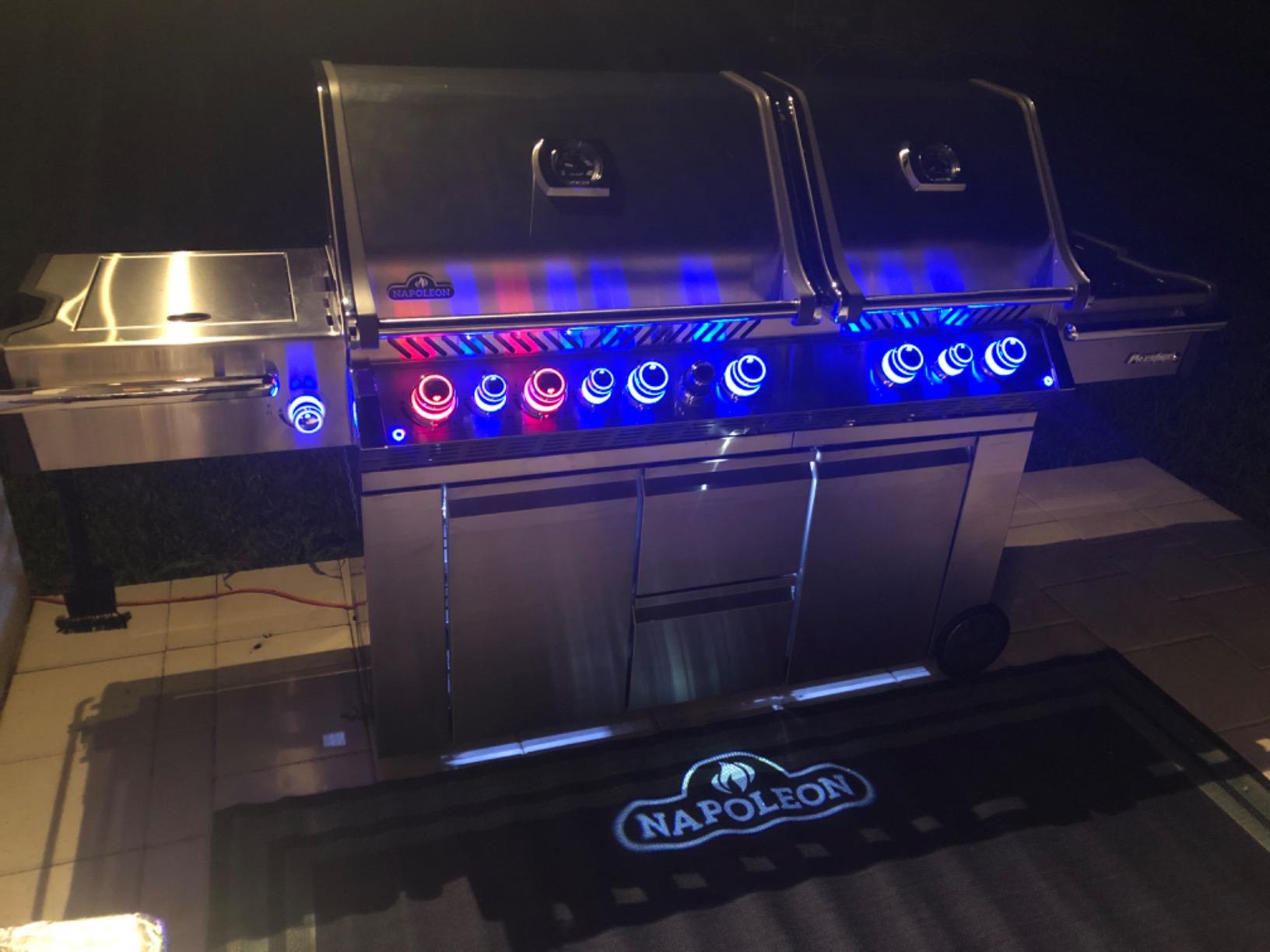 Napoleon Prestige PRO 825 RSBI Propane Gas Grill with Infrared Rear & Bottom Range Burner, Stainless Steel customer photo 2