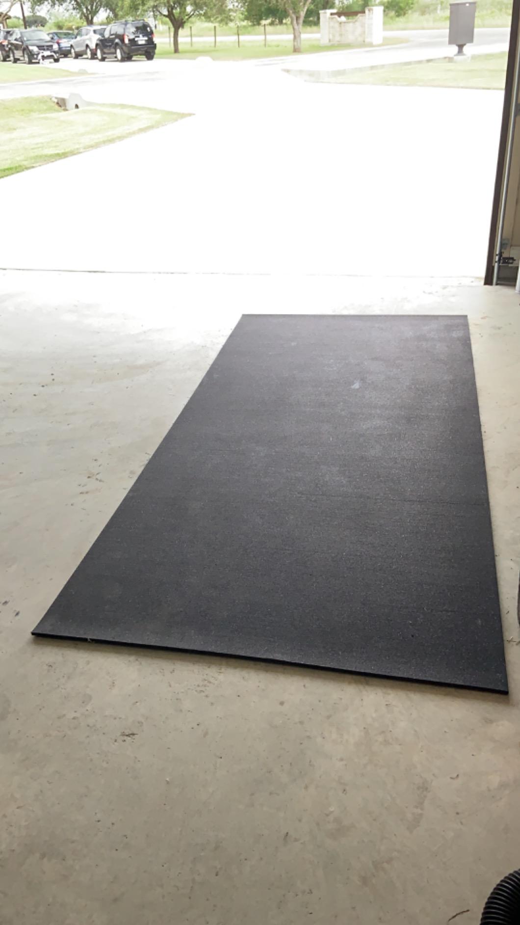 American Floor Mats 3/8in (9mm) Thick Solid Black 4' x 6' Heavy Duty Rubber Rolls, Protective Exercise Mats, Home Gym Rubber Flooring customer photo 1