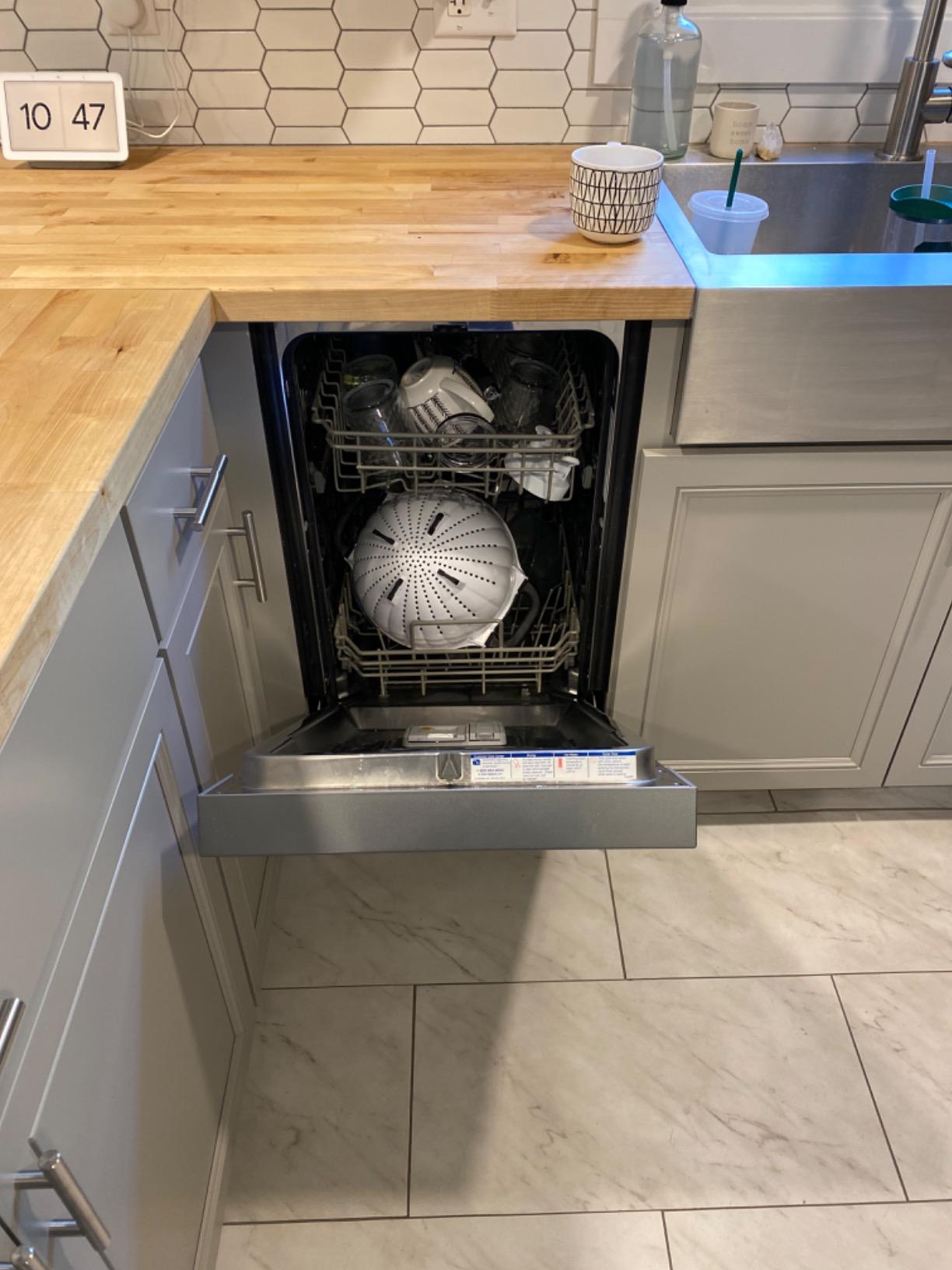 FRIGIDAIRE 18 in. ADA Compact Front Control Dishwasher in Stainless Steel with Dual Spray Arms, 52 dBA customer photo 2