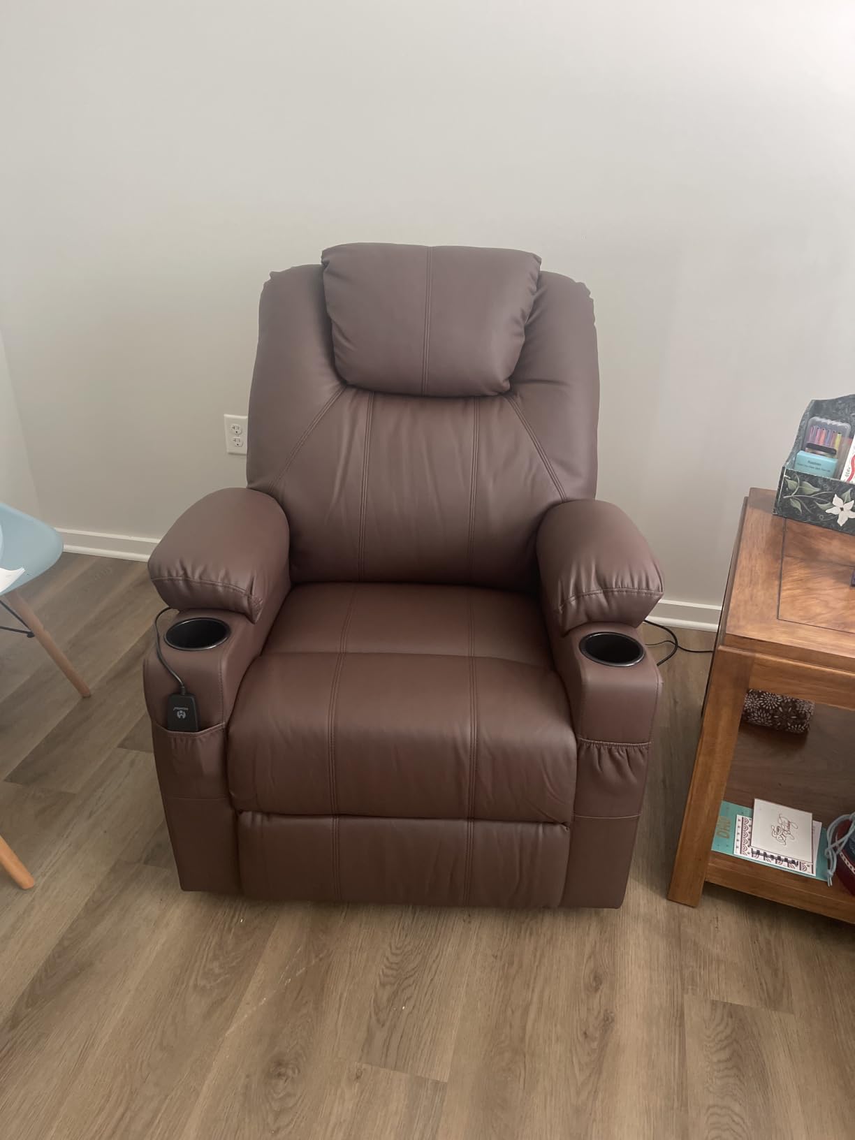 MCombo Power Lift Recliner Chair for Elderly, Heat and Massage 7040(Medium) | FSC Certified, Multiple Sizes, USB&Type C Charging Port, Cup Holders, Side Pockets, Dark Brown Faux Leather customer photo 1