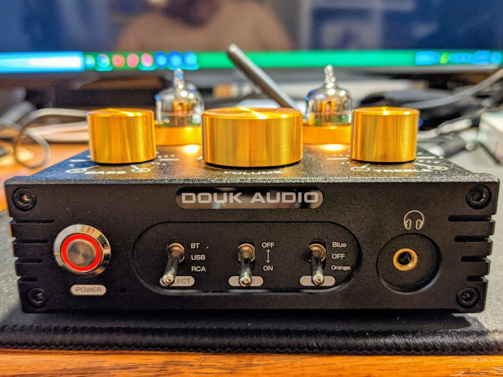 Douk Audio Bluetooth Tube Preamp: HiFi Stereo Preamplifier Receiver | Headphone Amp | USB DAC | Tone Control for Home Theater, Desktop Listening (P1) customer photo 2