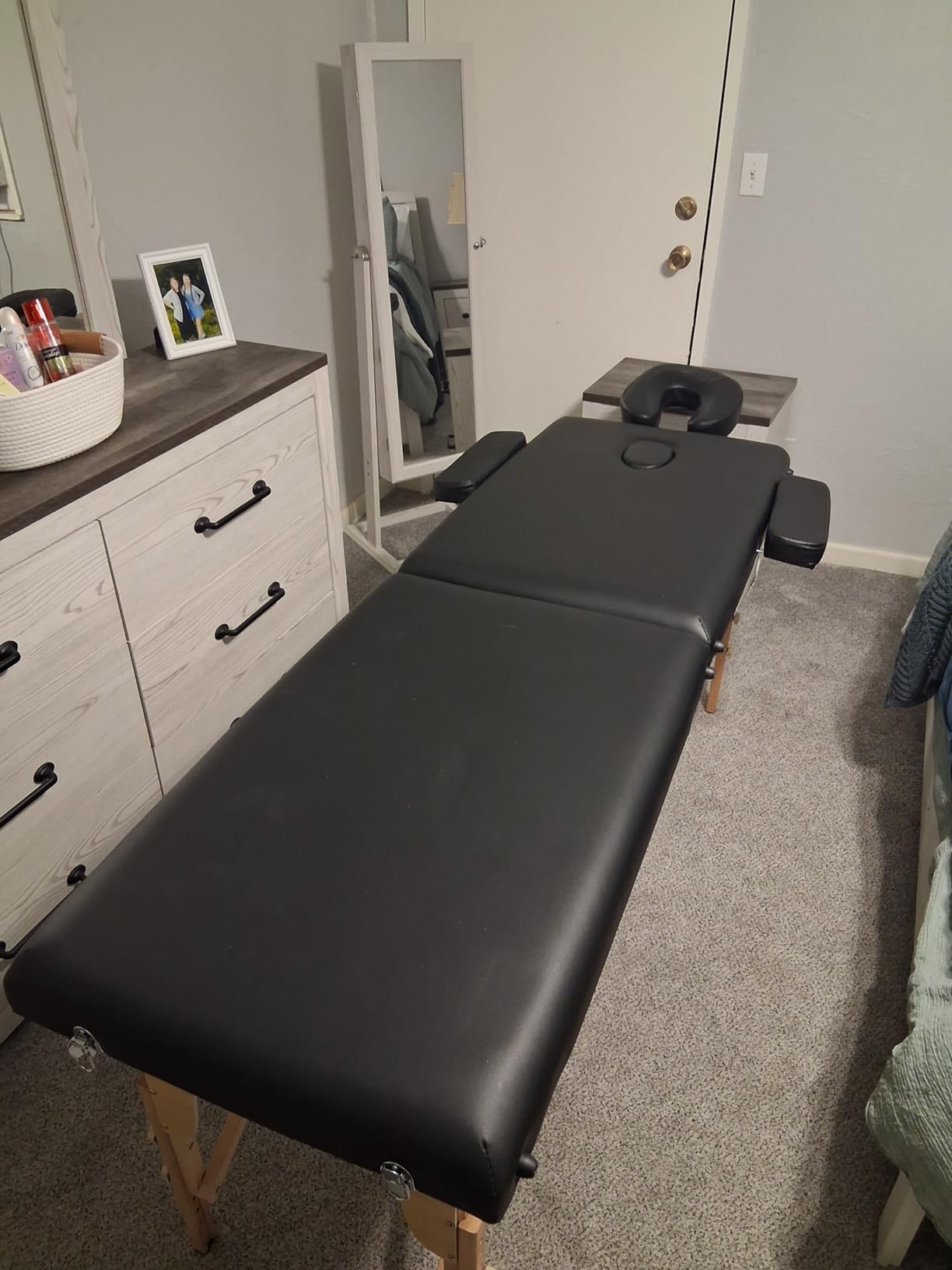 Yaheetech 84x24in Portable Massage Table Folding Adjustable Lash Bed, Black | Beechwood Legs, Foam Padding Give Sturdy Comfy Support, Height Adjustable, Folds into a Carry Case for Lash Spa Tattoo Facial customer photo 1