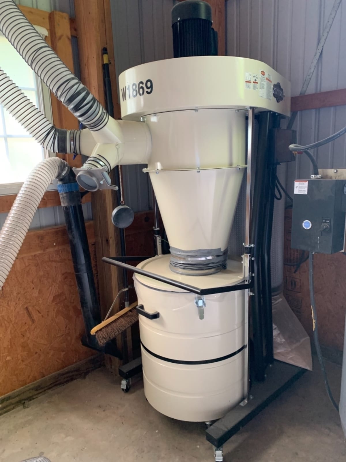 Shop Fox 3 HP Portable Cyclone Dust Collector W1869 customer photo 1