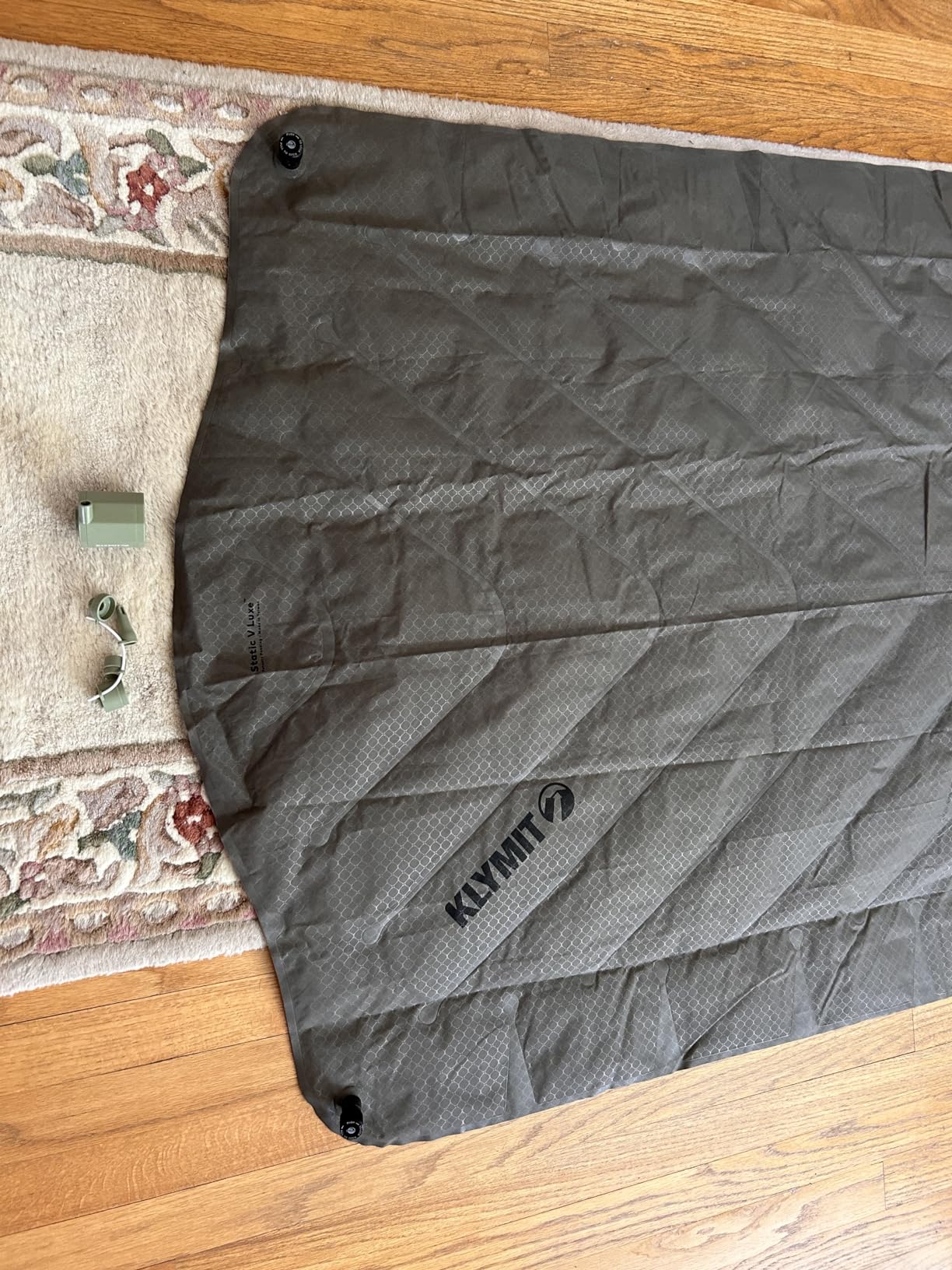 Static V Luxe Sleeping Pad, Lightweight Lofted Camping Air Mattress for Tents and Cars with Body Mapping Tech, 3 In Thick Grey customer photo 1