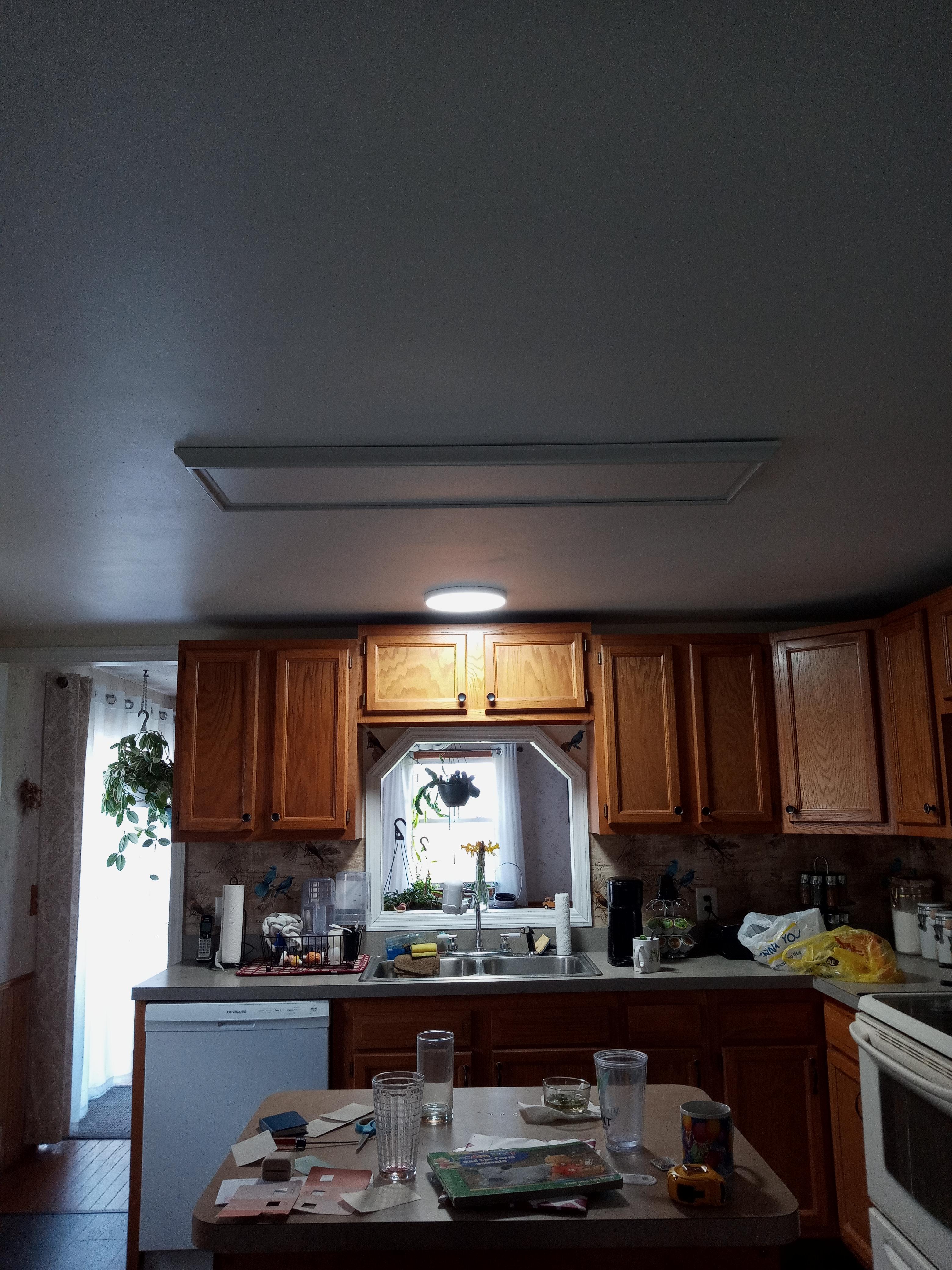 12 Inch LED Flush Mount Ceiling Light Fixture, 5000K Daylight White, 3200LM, 24W, Flat Modern Round Lighting Fixture, 240W Equivalent White Ceiling Lamp for Kitchens, Stairwells, Bedrooms customer photo 1